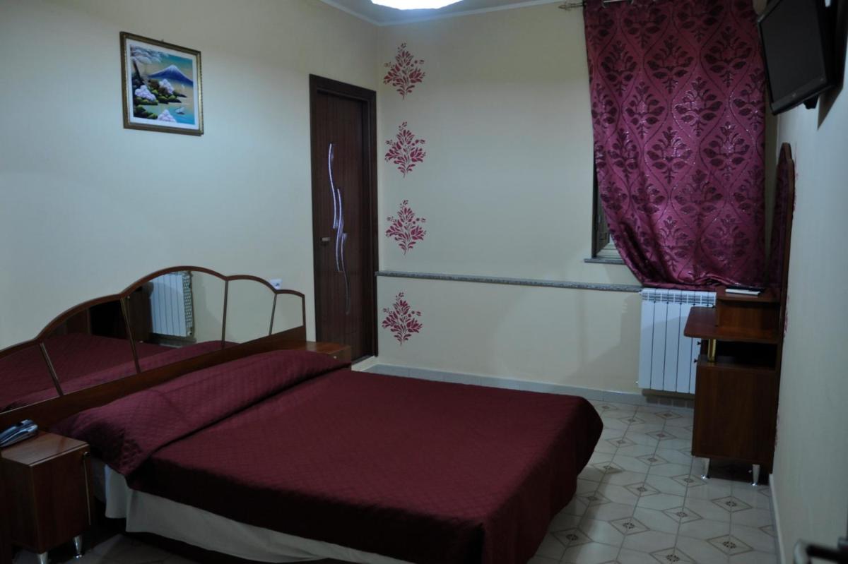 Budget Double Room photo 1
