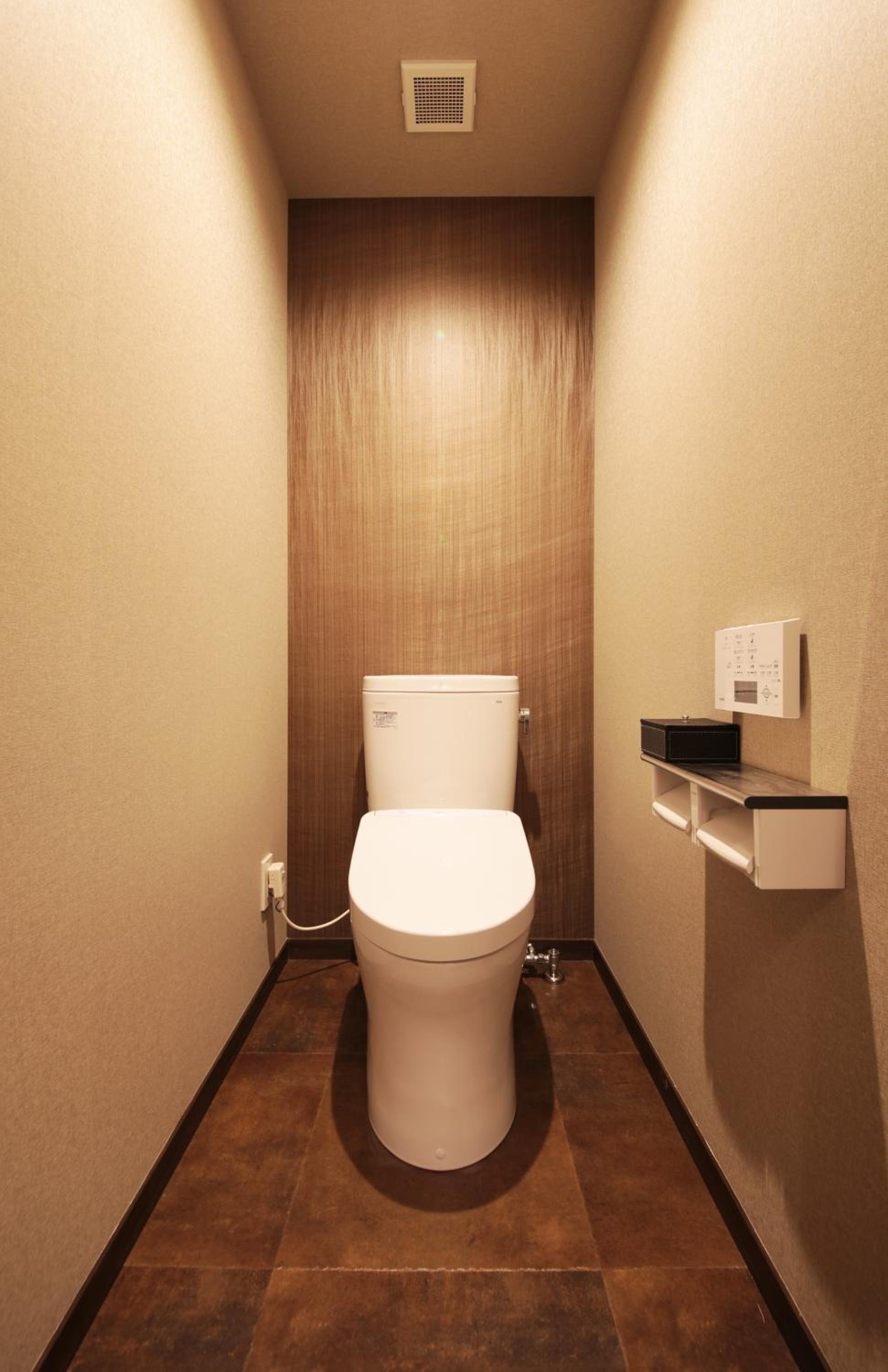 Deluxe King Room - Non-Smoking - Photo 3