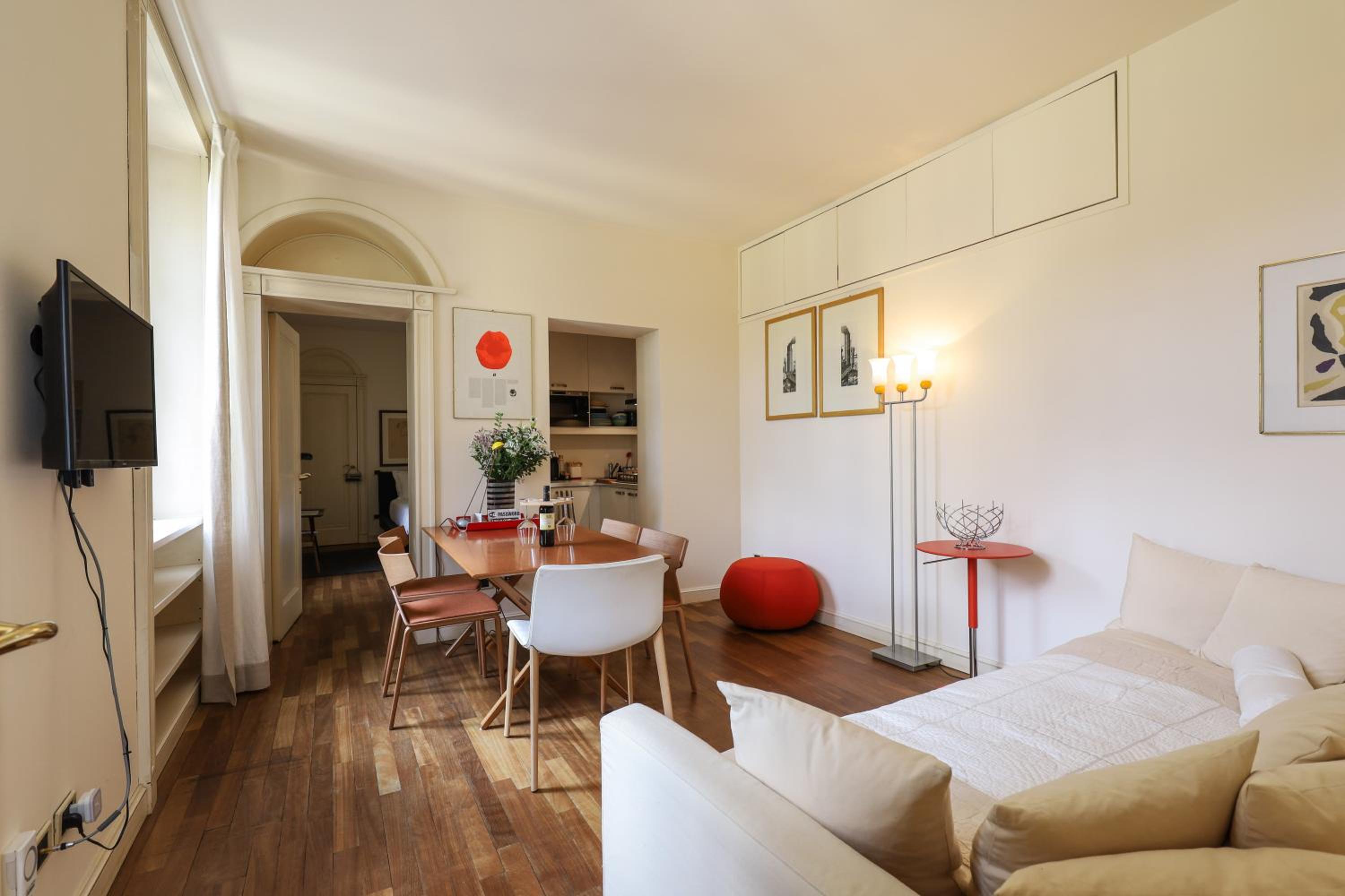 One-Bedroom Apartment