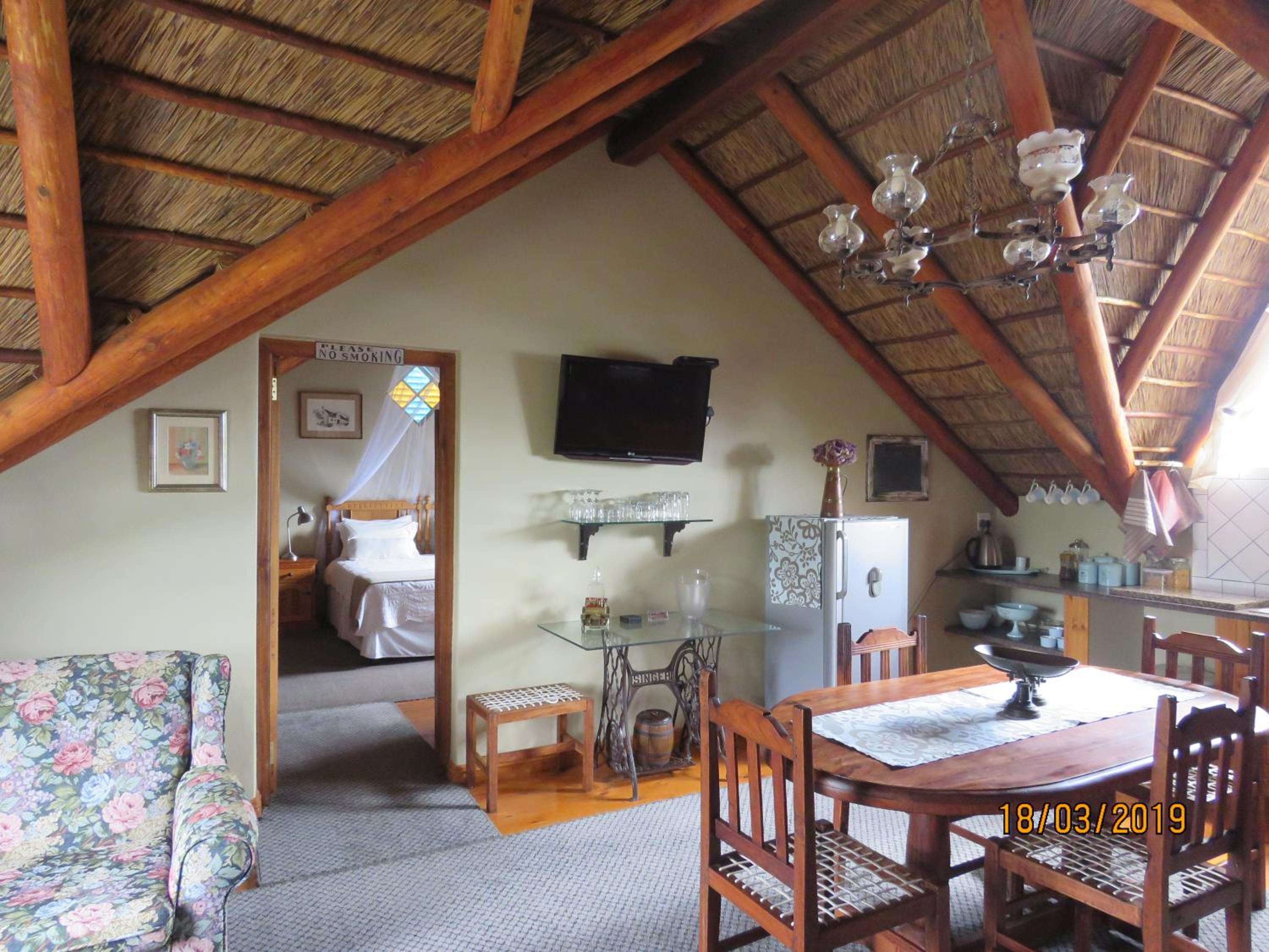 Two-Bedroom Apartment - Photo 2