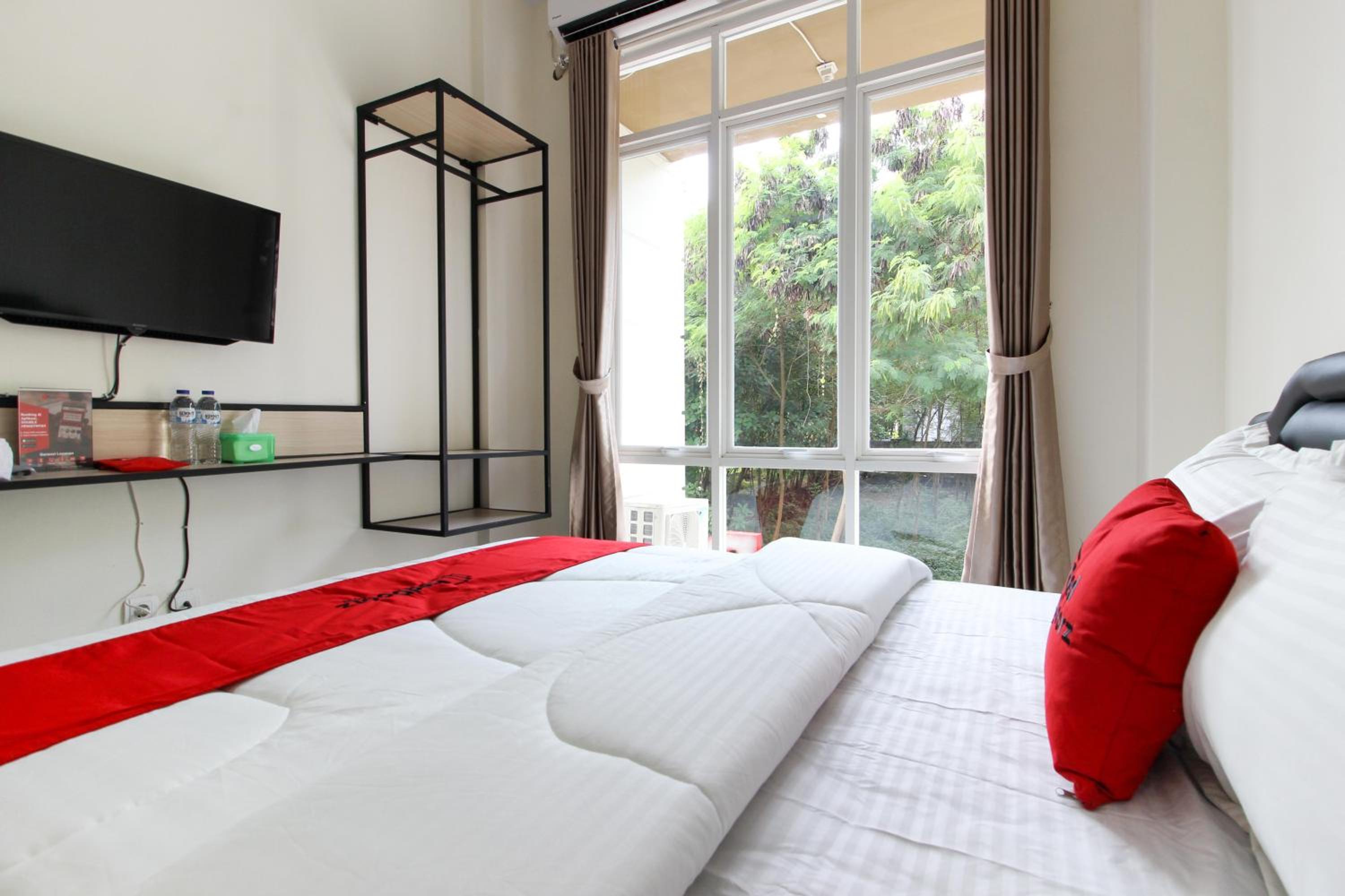 Double Room - Photo 7