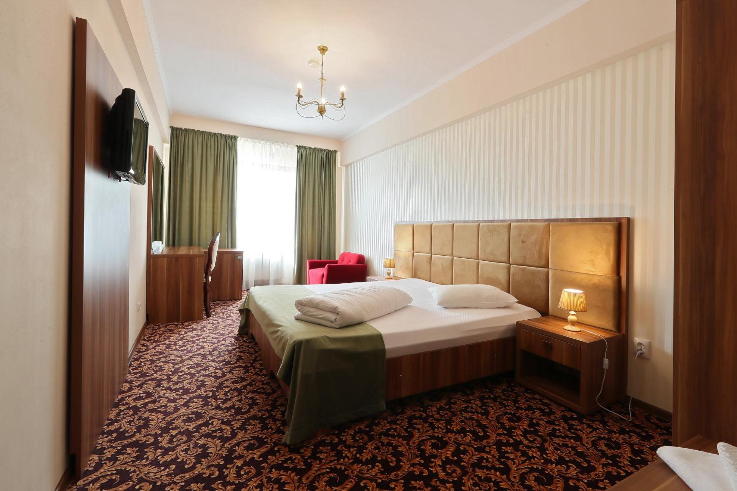 Double Room - Photo 6