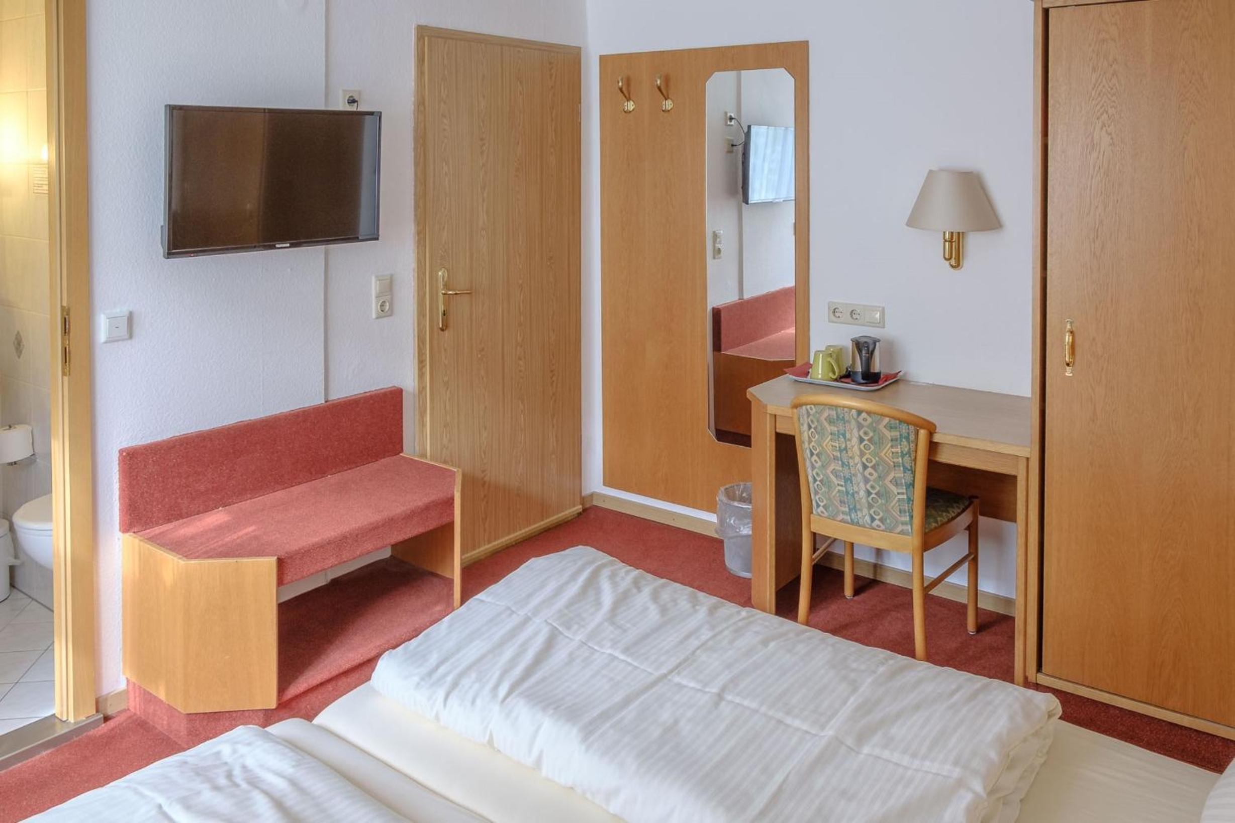 Standard Double Room photo 2
