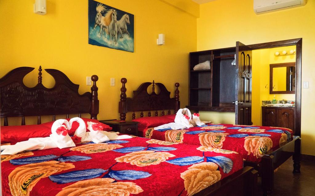 Deluxe Double Room With Bath photo 3