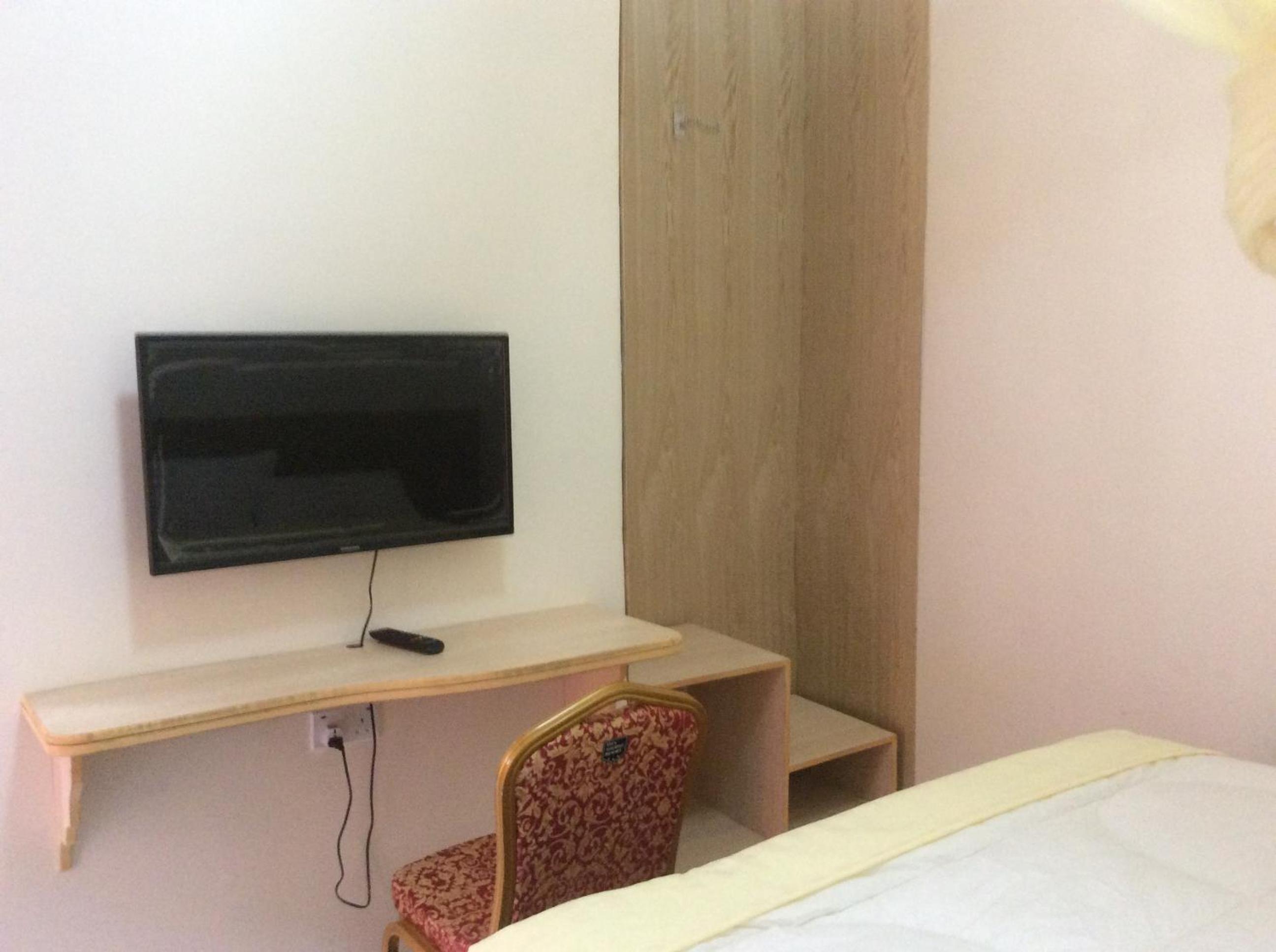 Twin Room with Bathroom