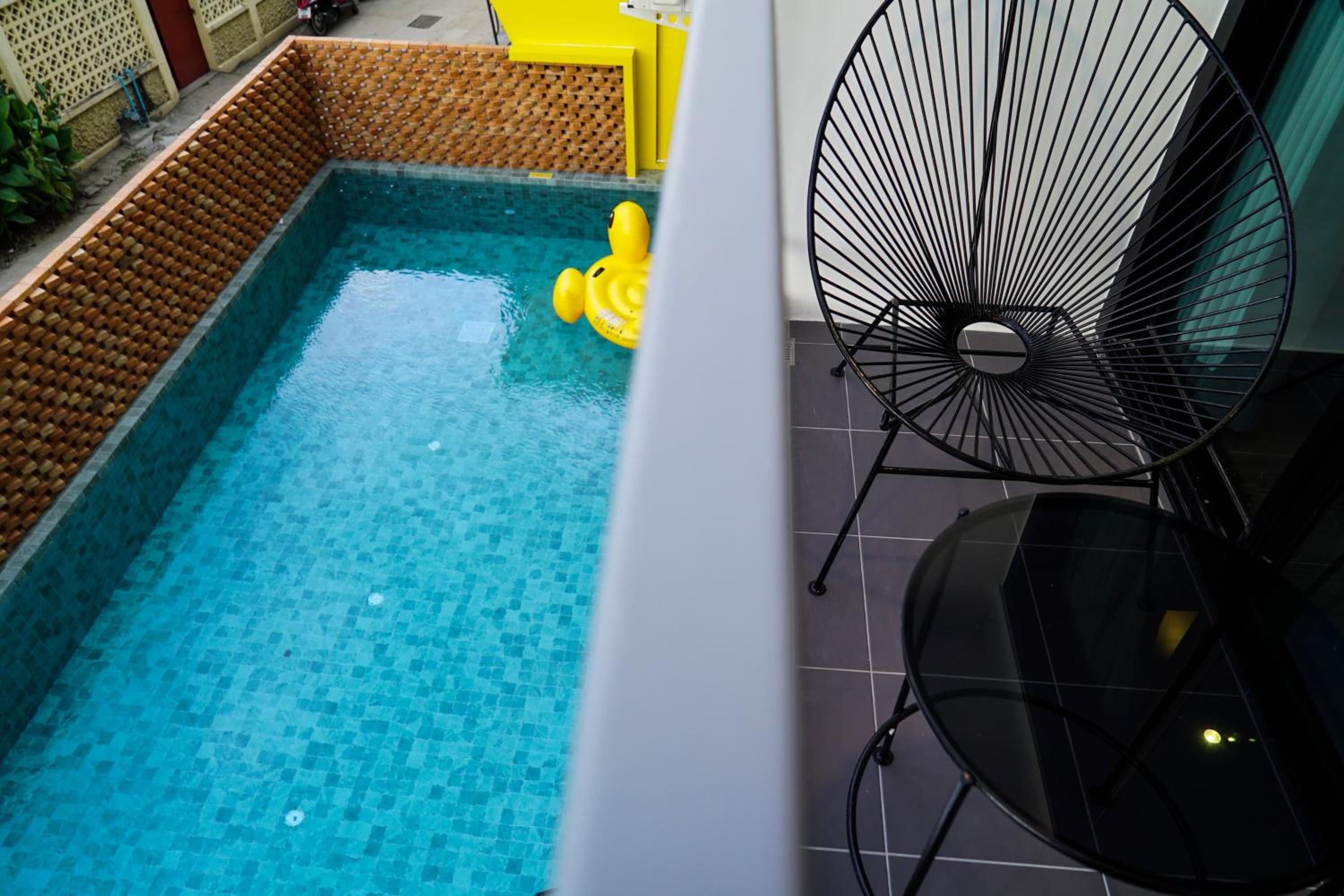 Double Room with Balcony - Photo 3