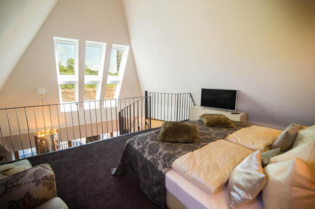 Suite with Balcony photo 1