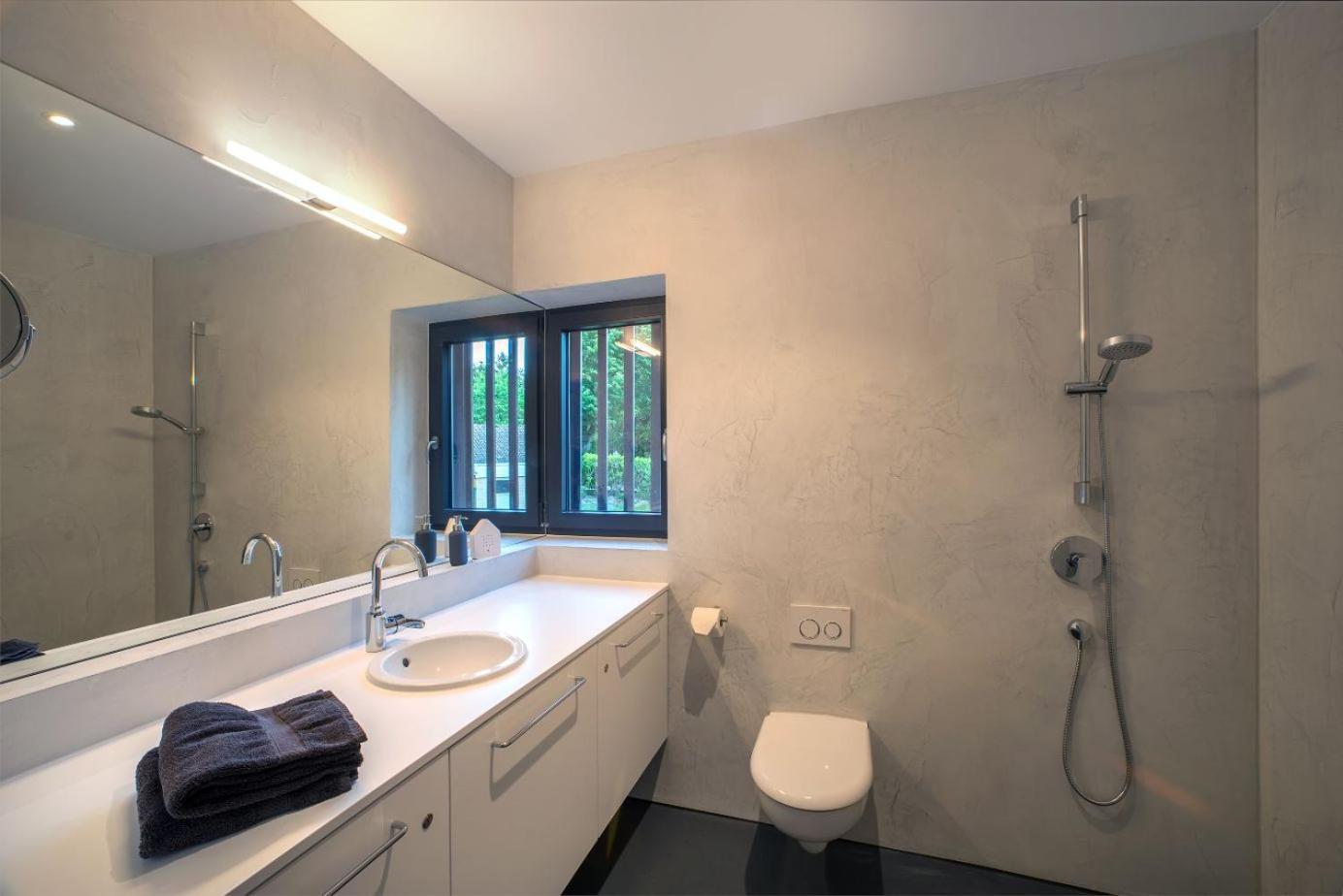 Two-Bedroom House photo 3