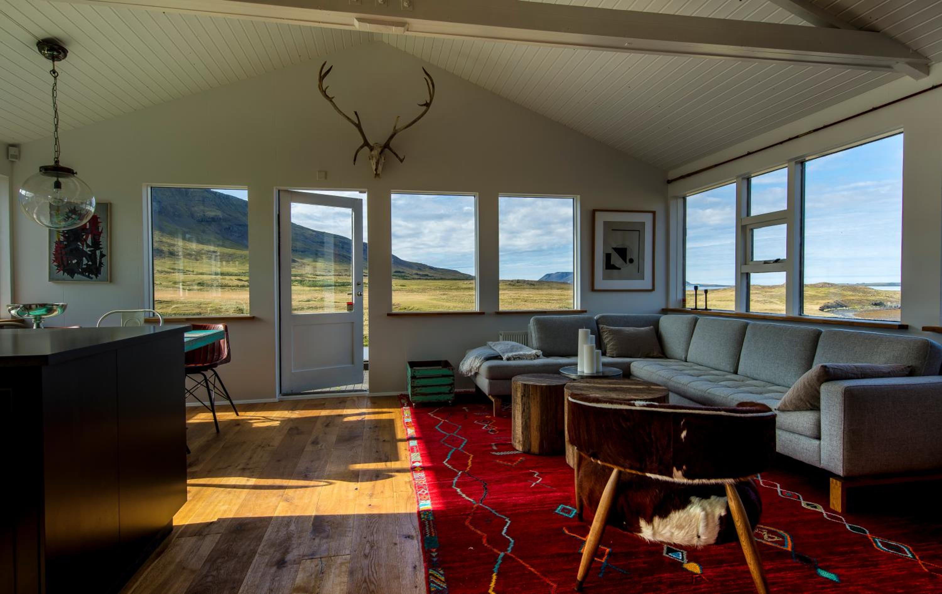 Two-Bedroom House - The Lake House photo 3