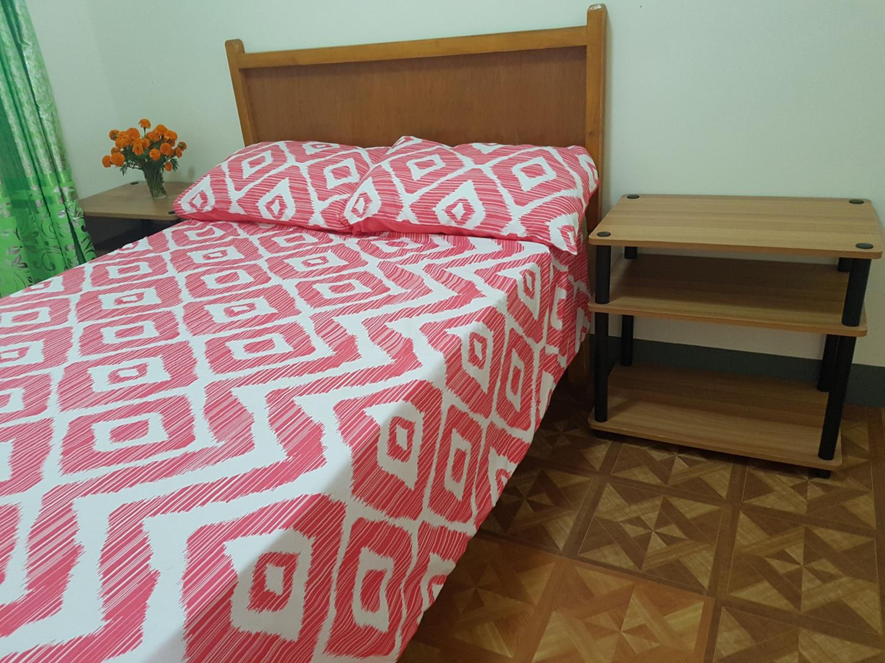Double Room with Shared Bathroom photo 3