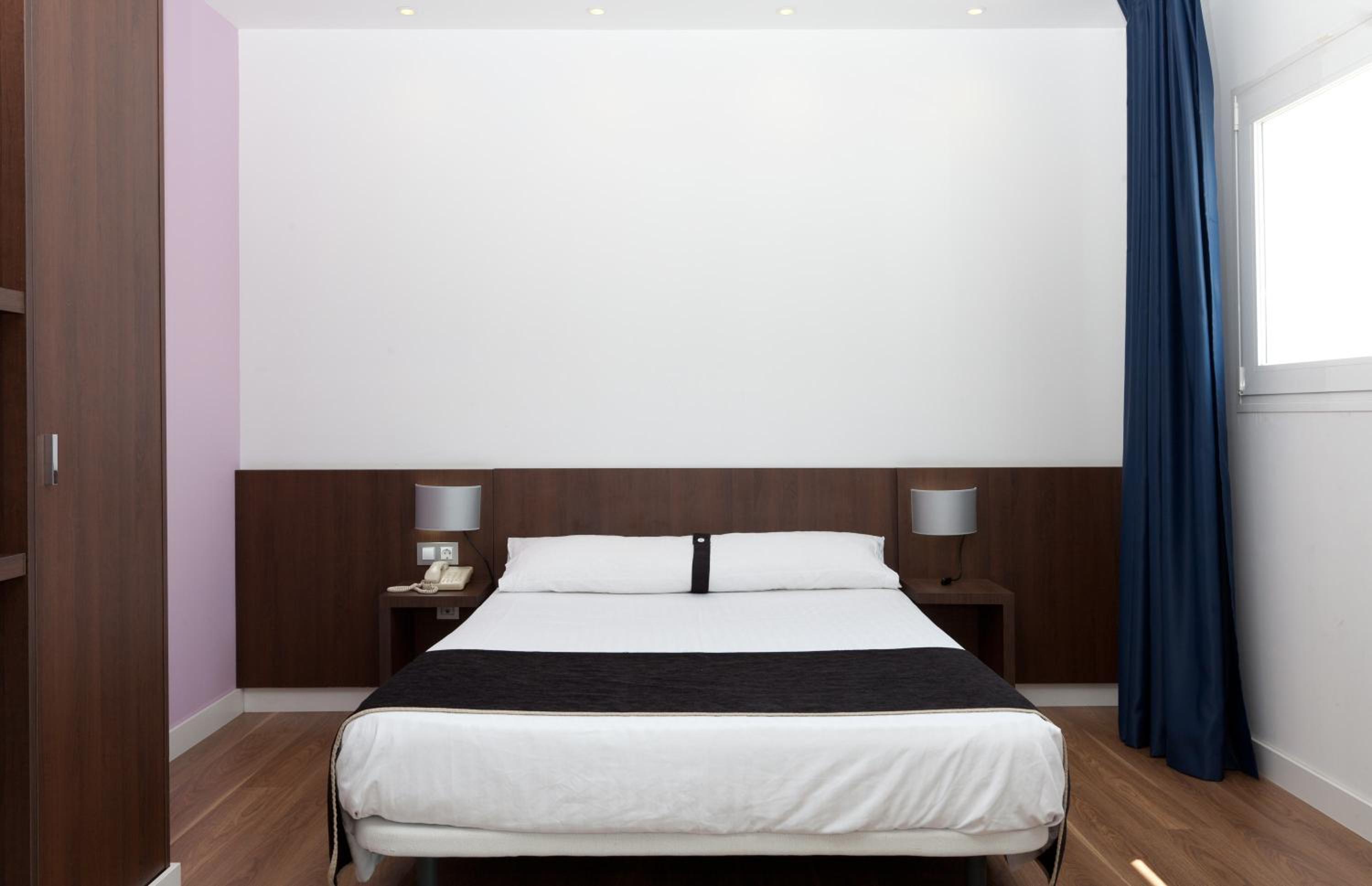 Standard Double Room (1 Adult) photo 2
