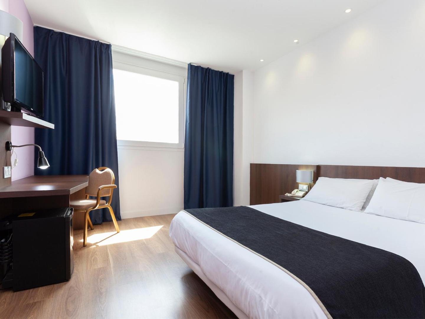 Habitación triple estándar (3 adultos)