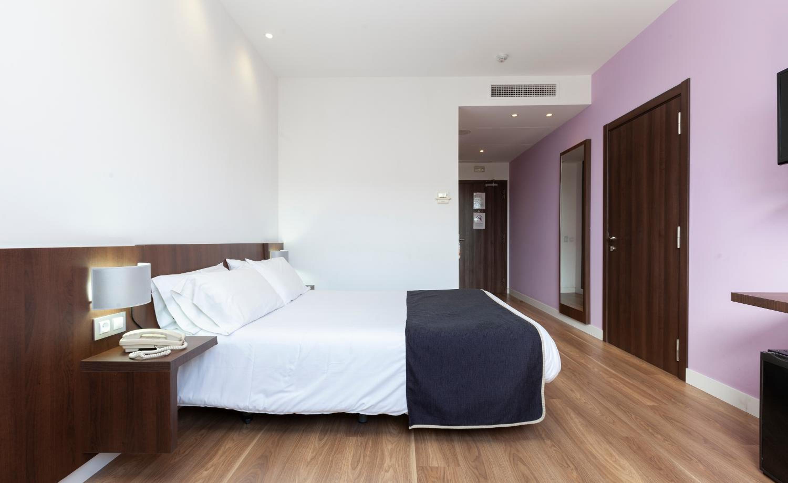 Standard Double or Twin Room (2 Adults) photo 3