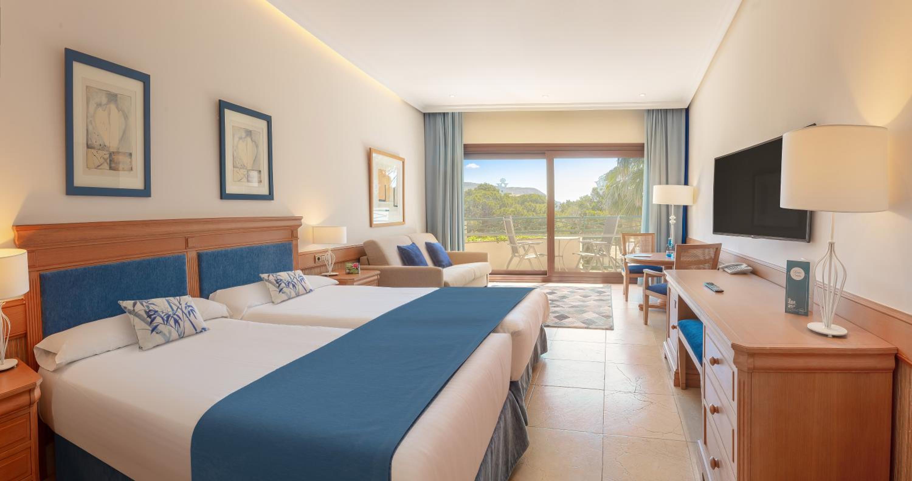 Superior Double or Twin Room - Photo 1