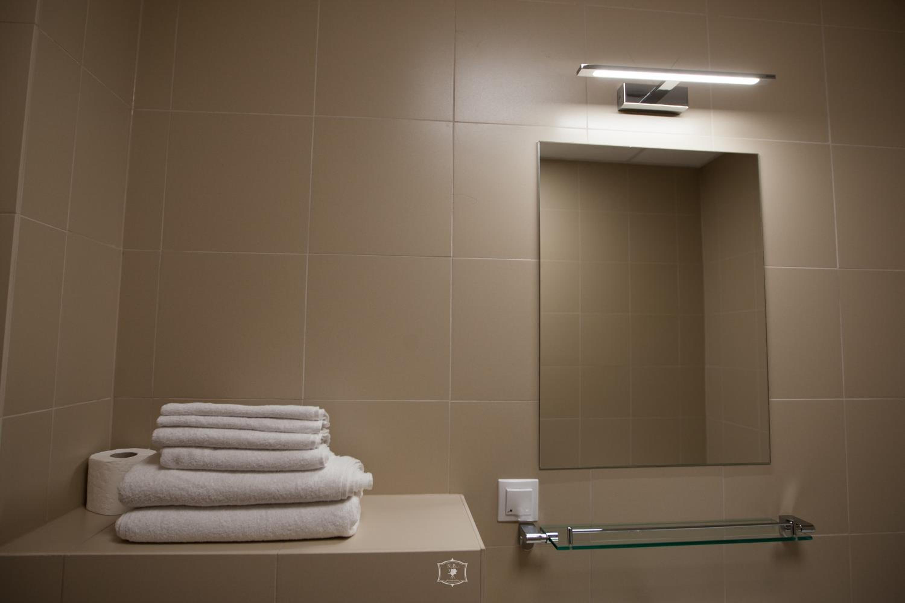 Superior Double Room - Photo 9