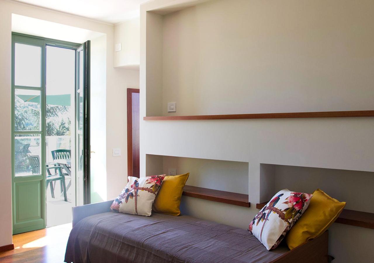 Apartment with Terrace photo 2