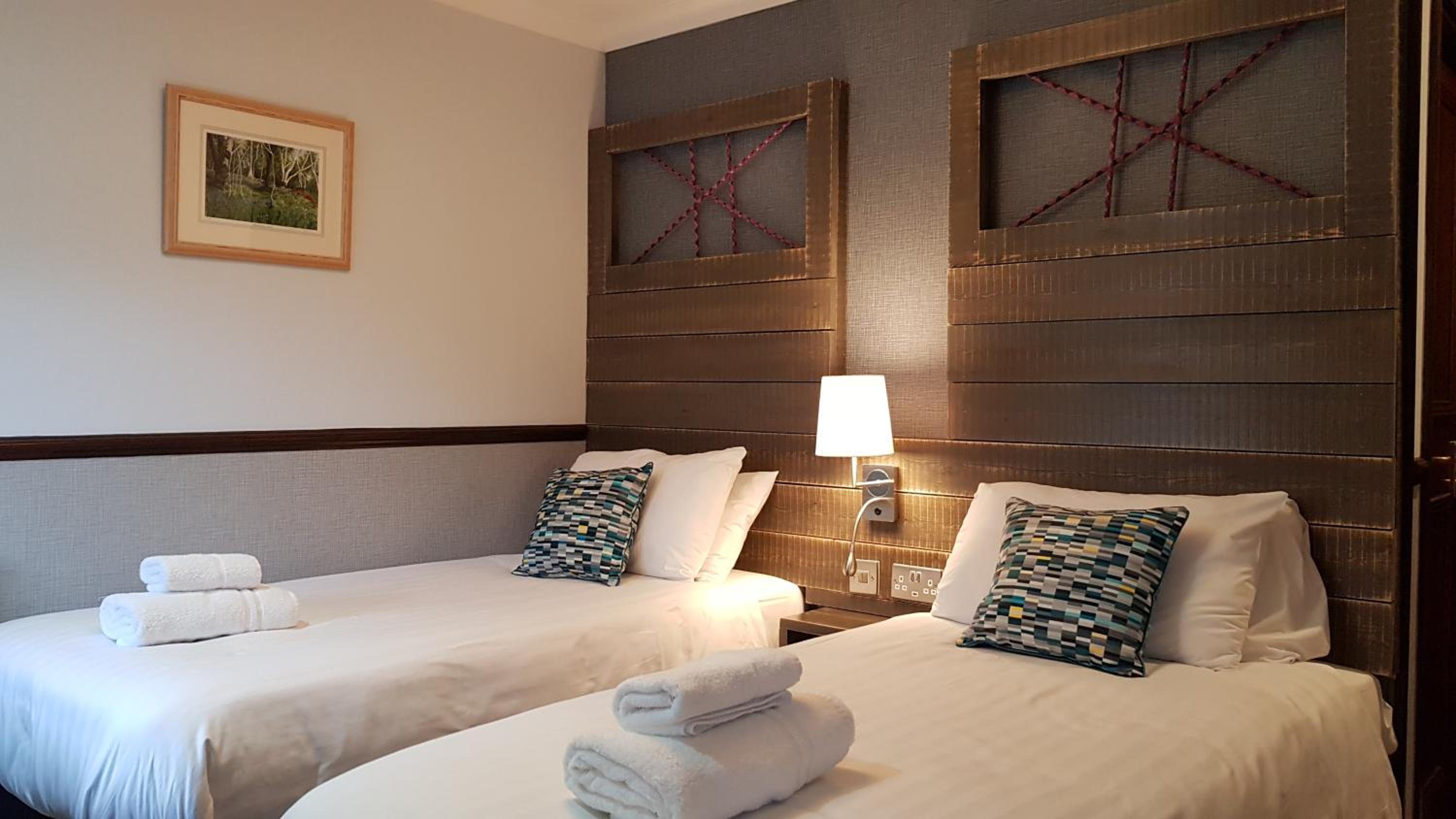 Standard Twin Room