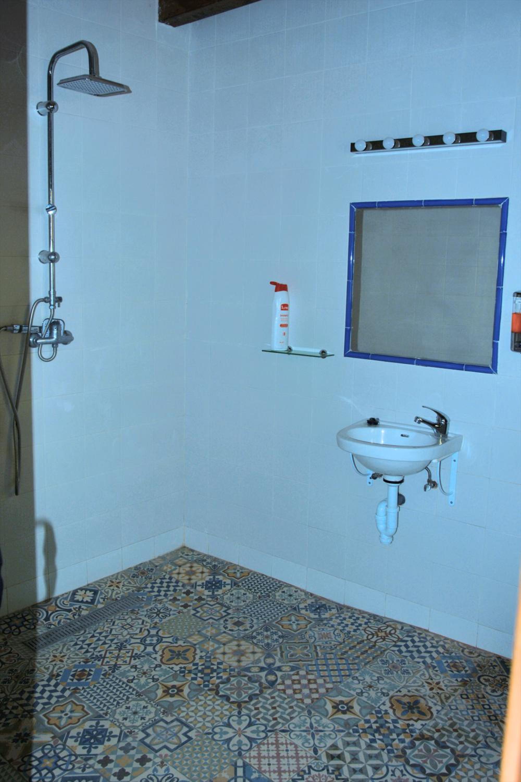 Double Room with Private Bathroom photo 2