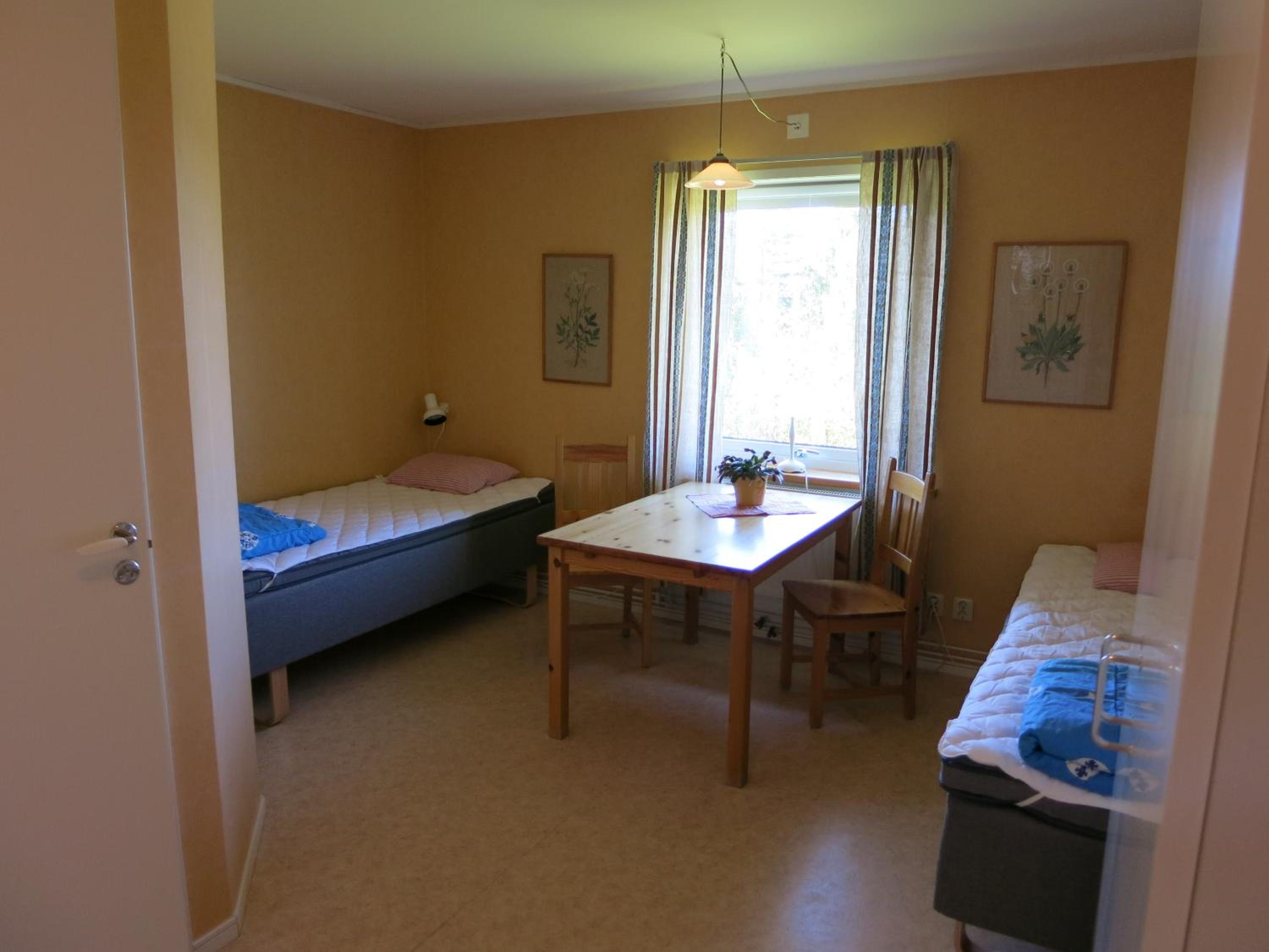 Twin Room with Shared Shower photo 3