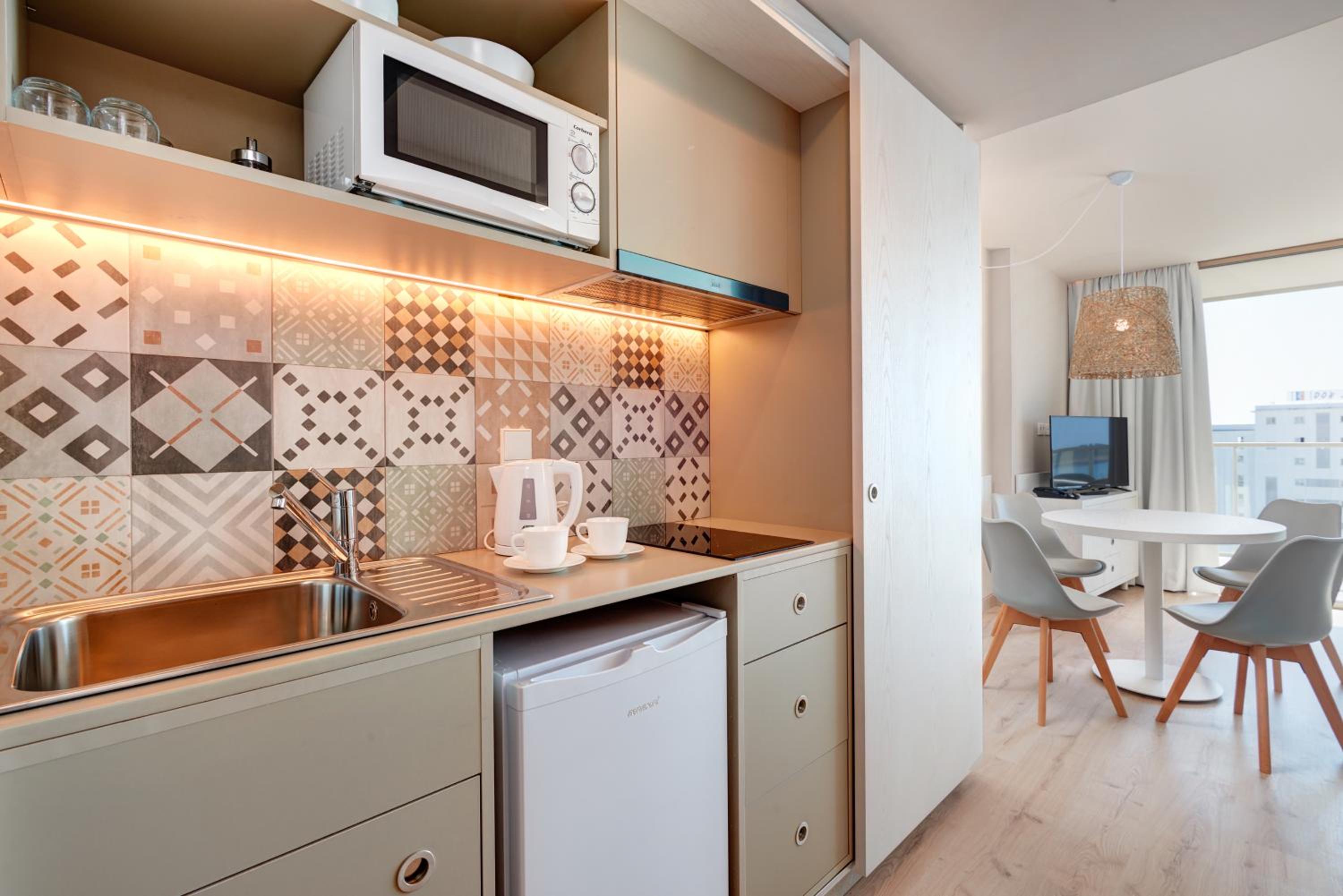 One-Bedroom Apartment (1 - 3 Adults)