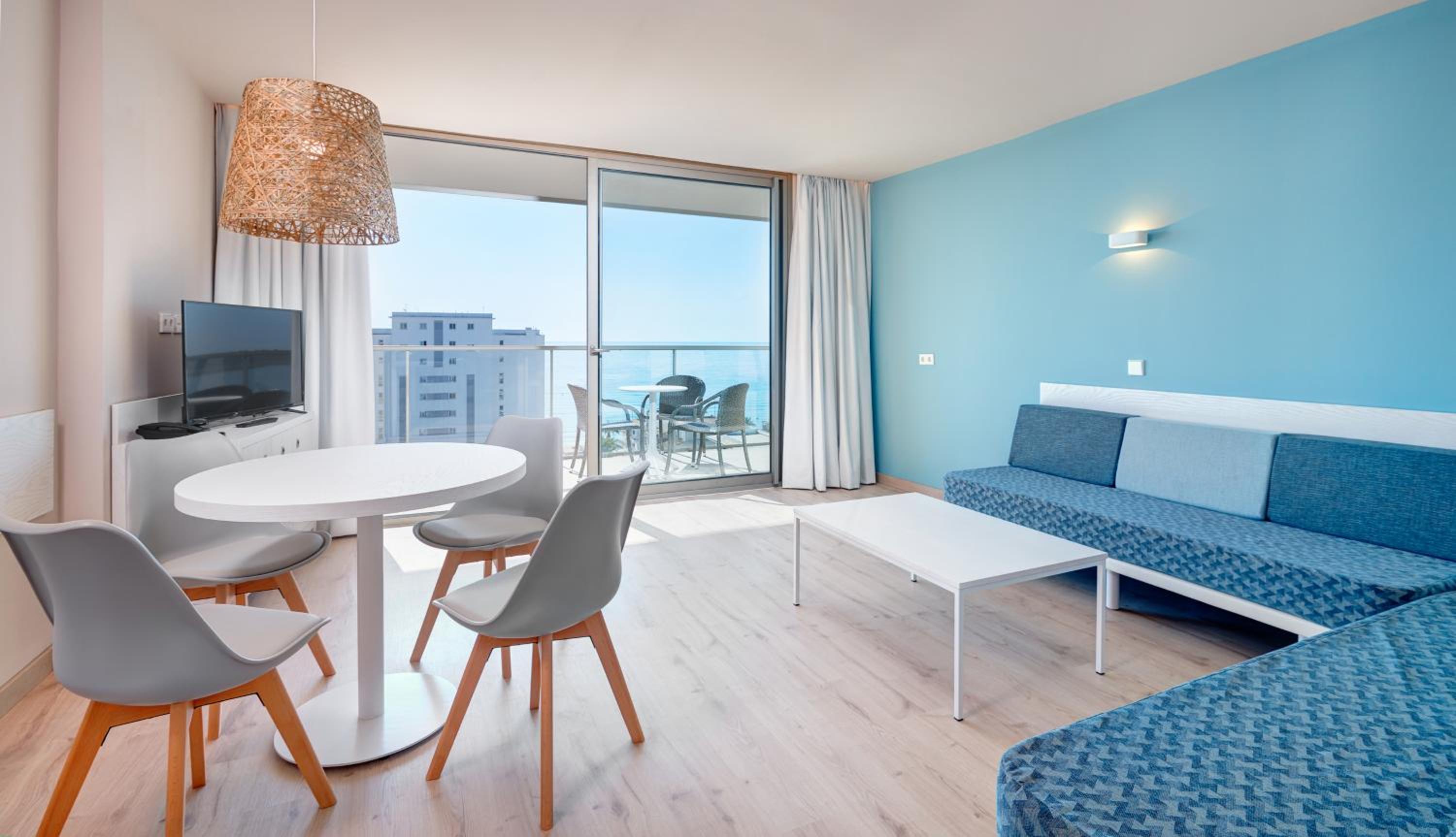 Apartamento con vista al mar