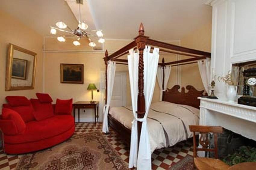 Family Room - Photo 5