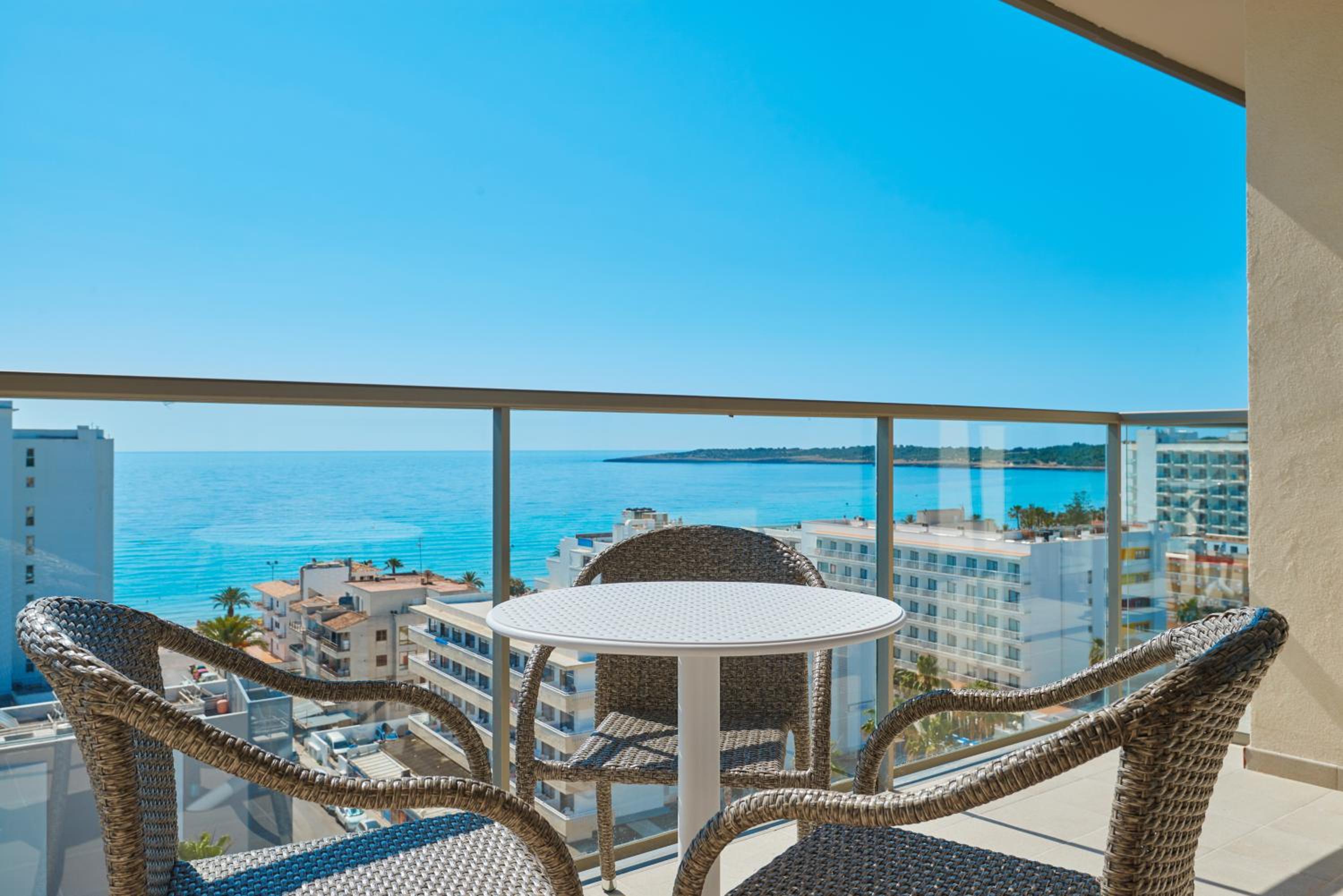 Apartamento con vista al mar