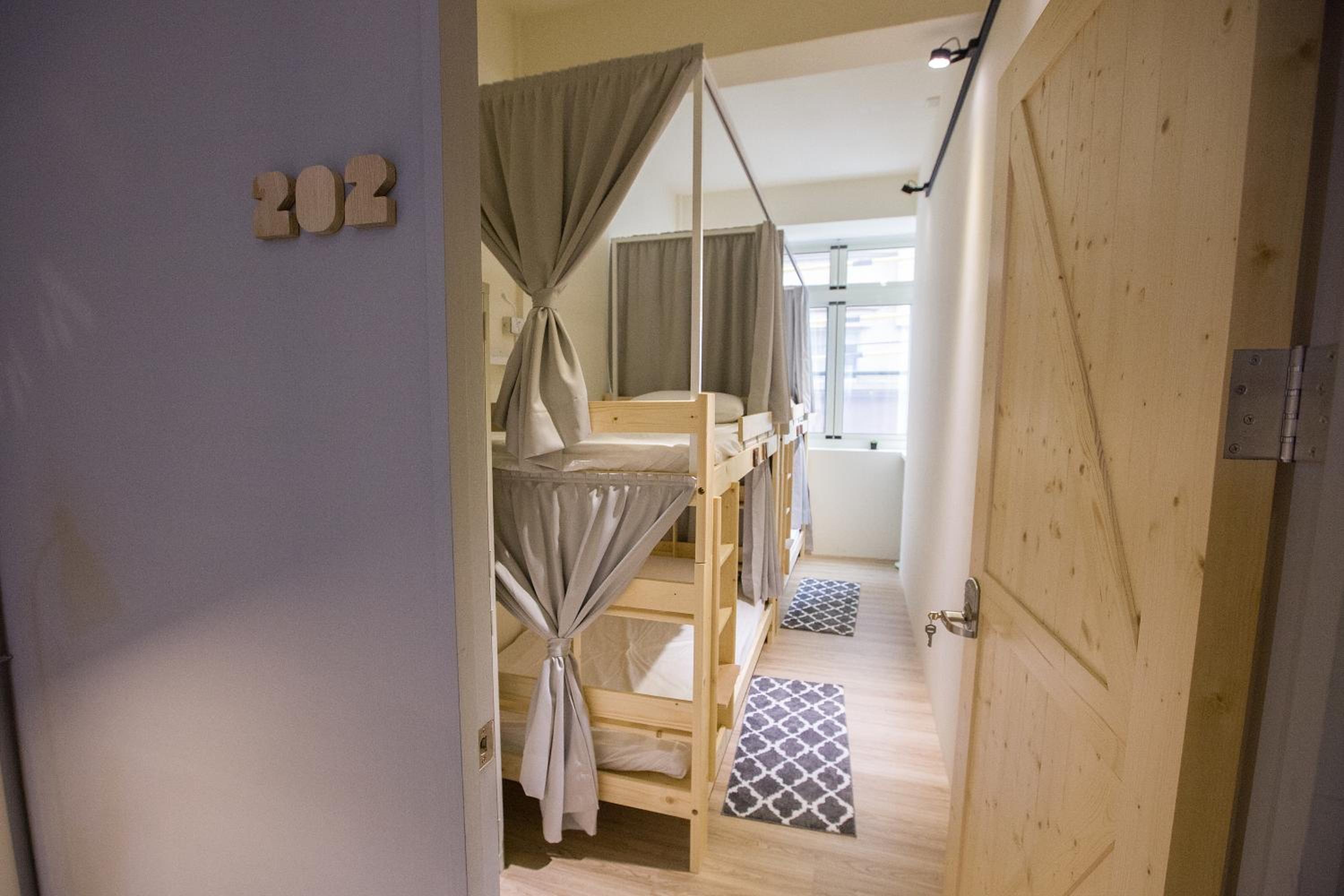 Bed in 4-Bed Female Dormitory Room photo 1