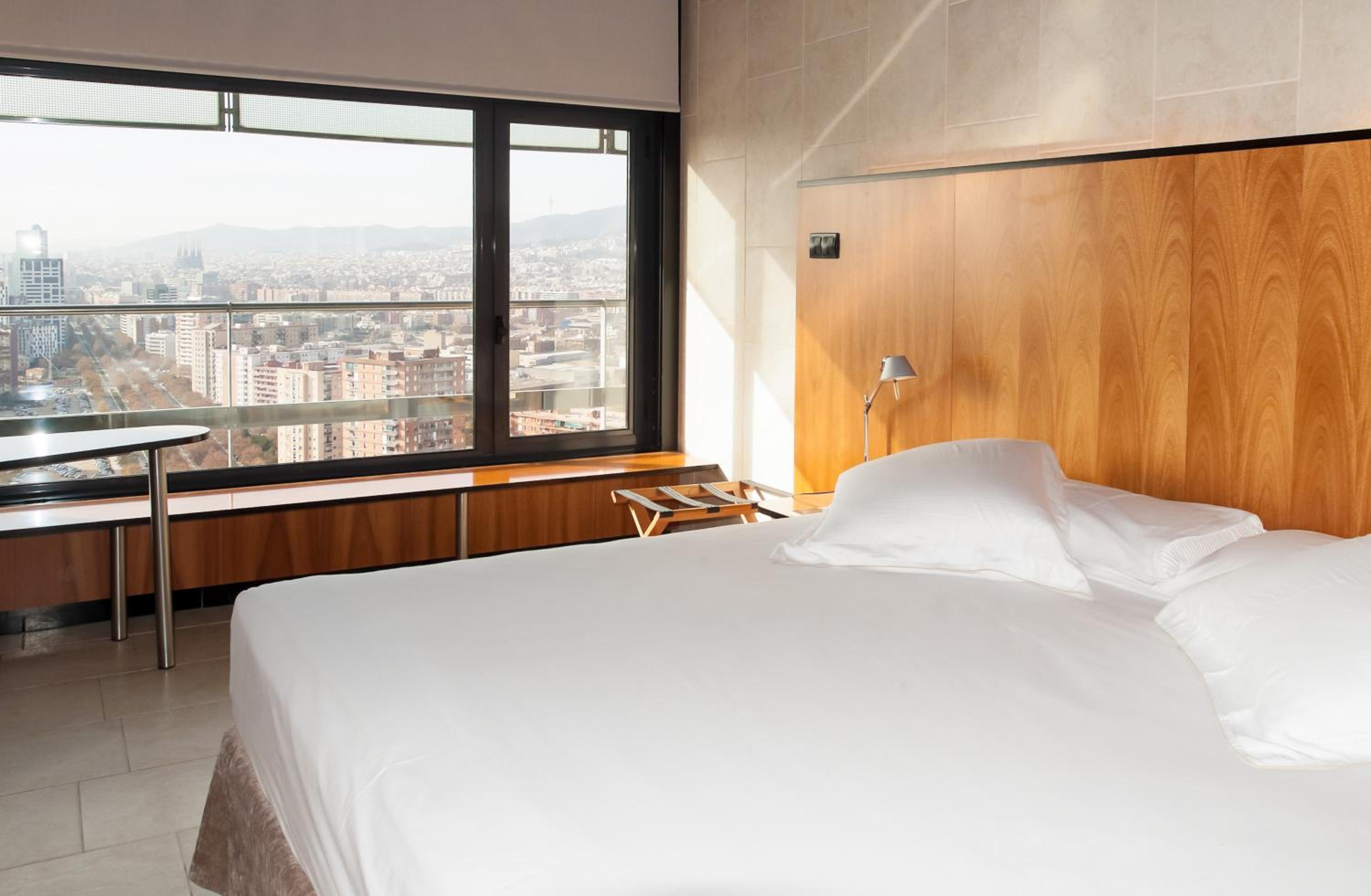 Special Offer - Double or Twin Room with City View and Massage thumbnail 5