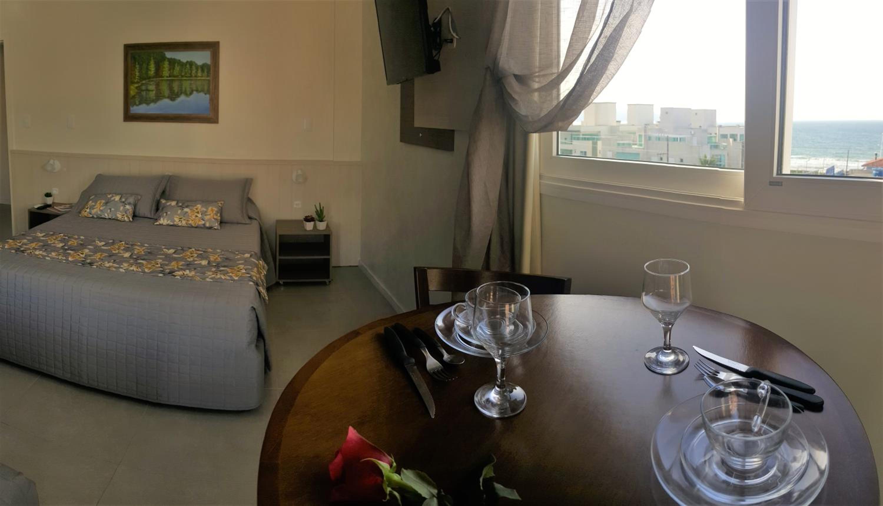 Two-Bedroom Deluxe Suite with Sea View photo 3