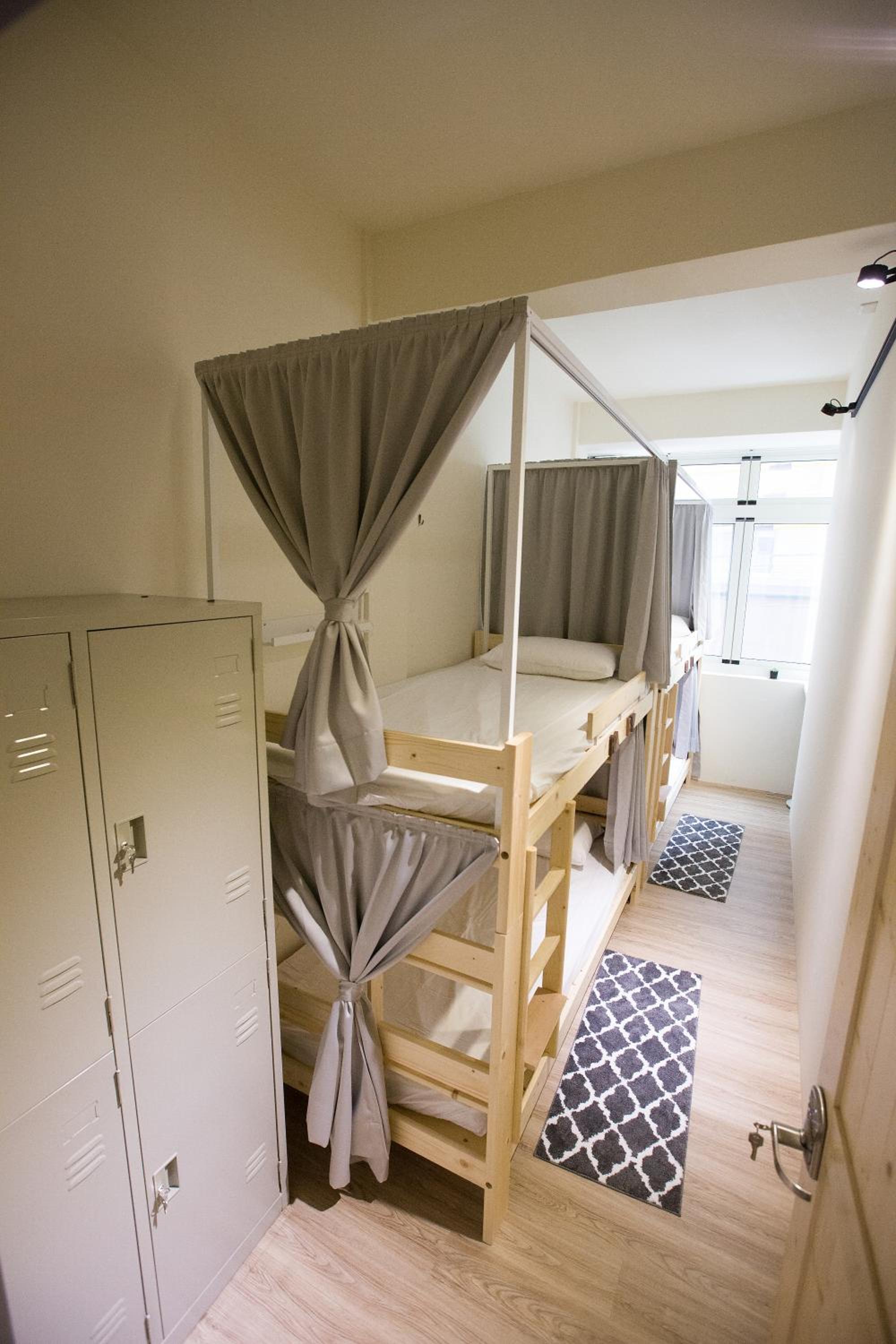 Bed in 4-Bed Female Dormitory Room photo 3