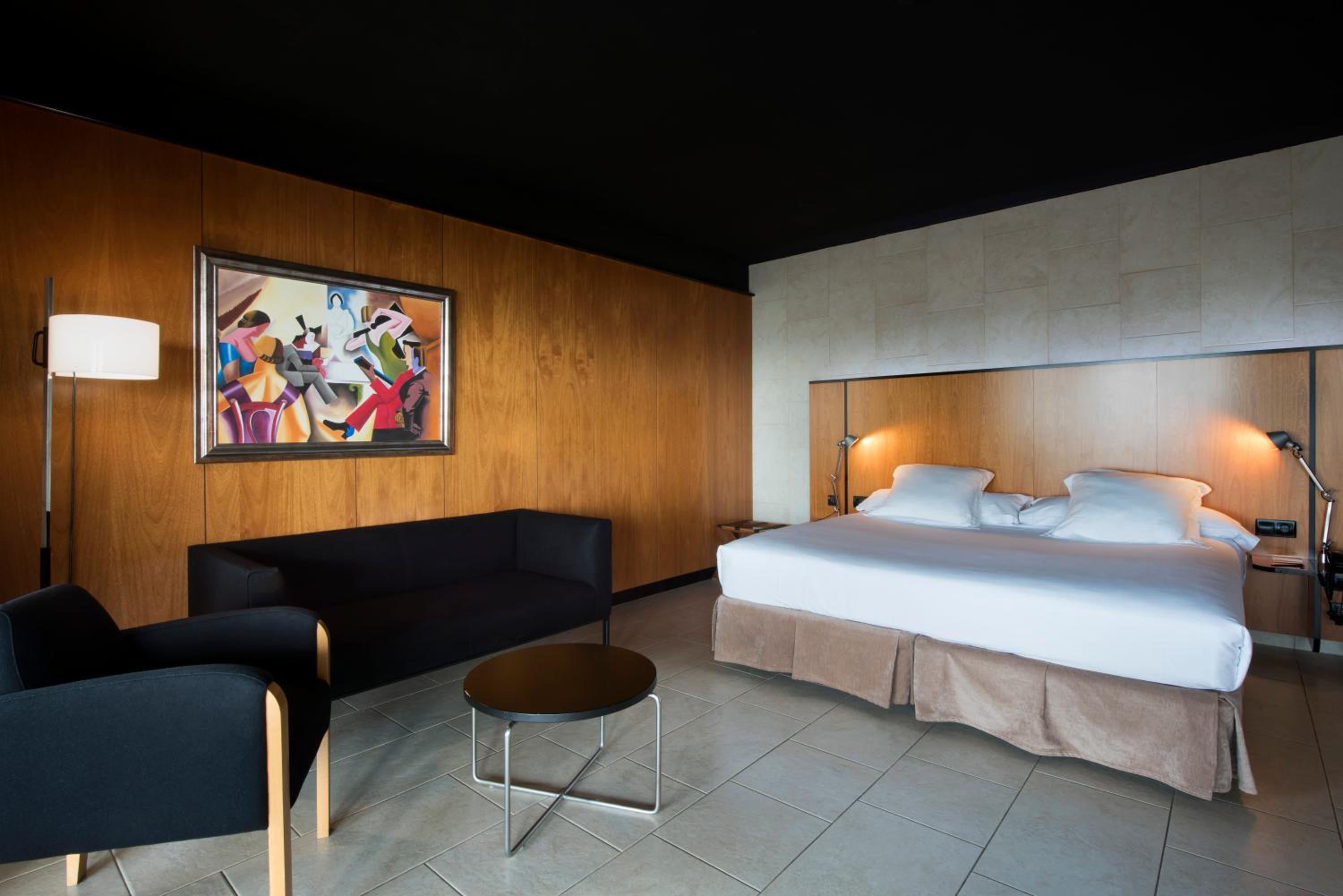Premium Suite