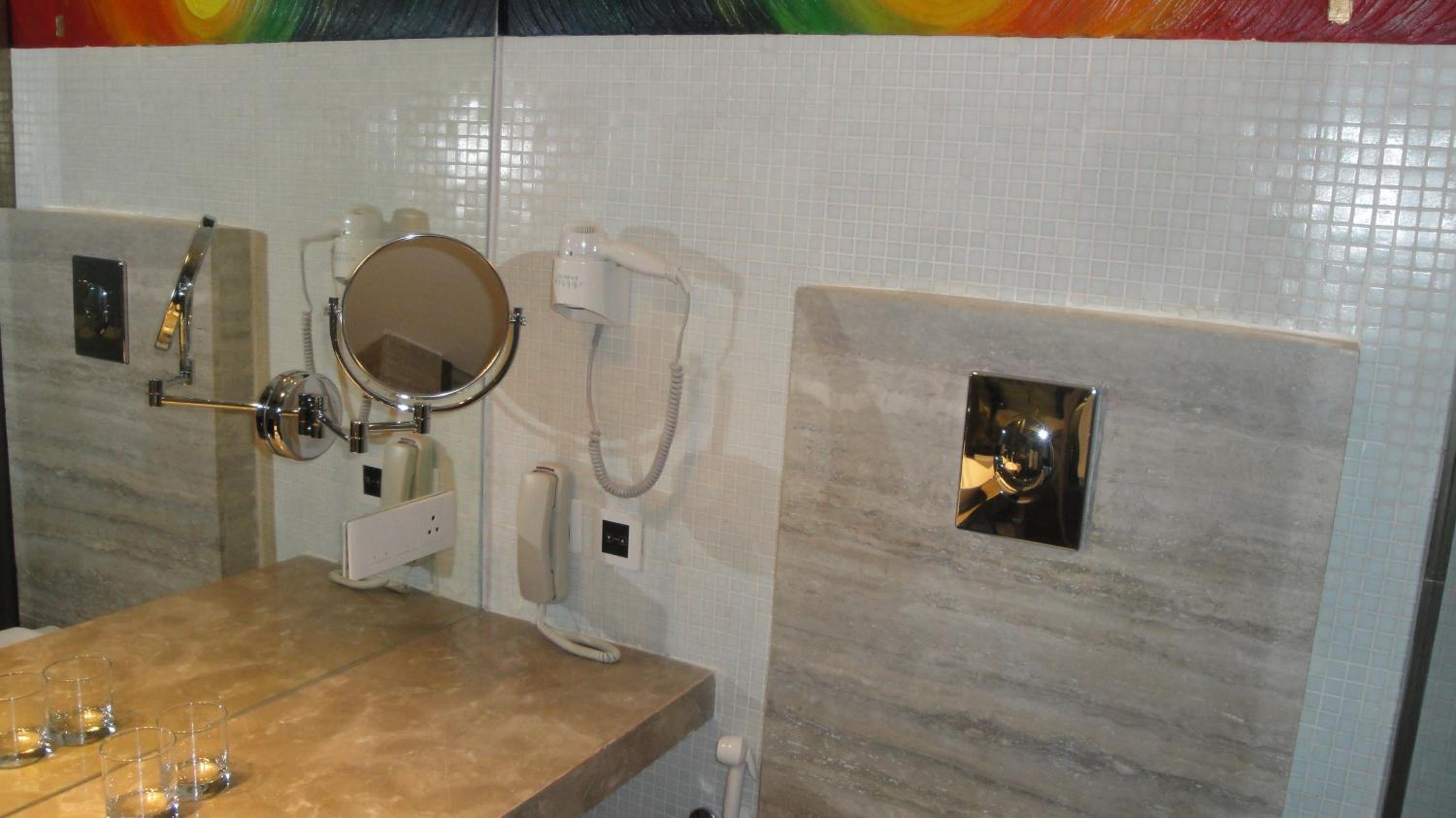Suite - Photo 5