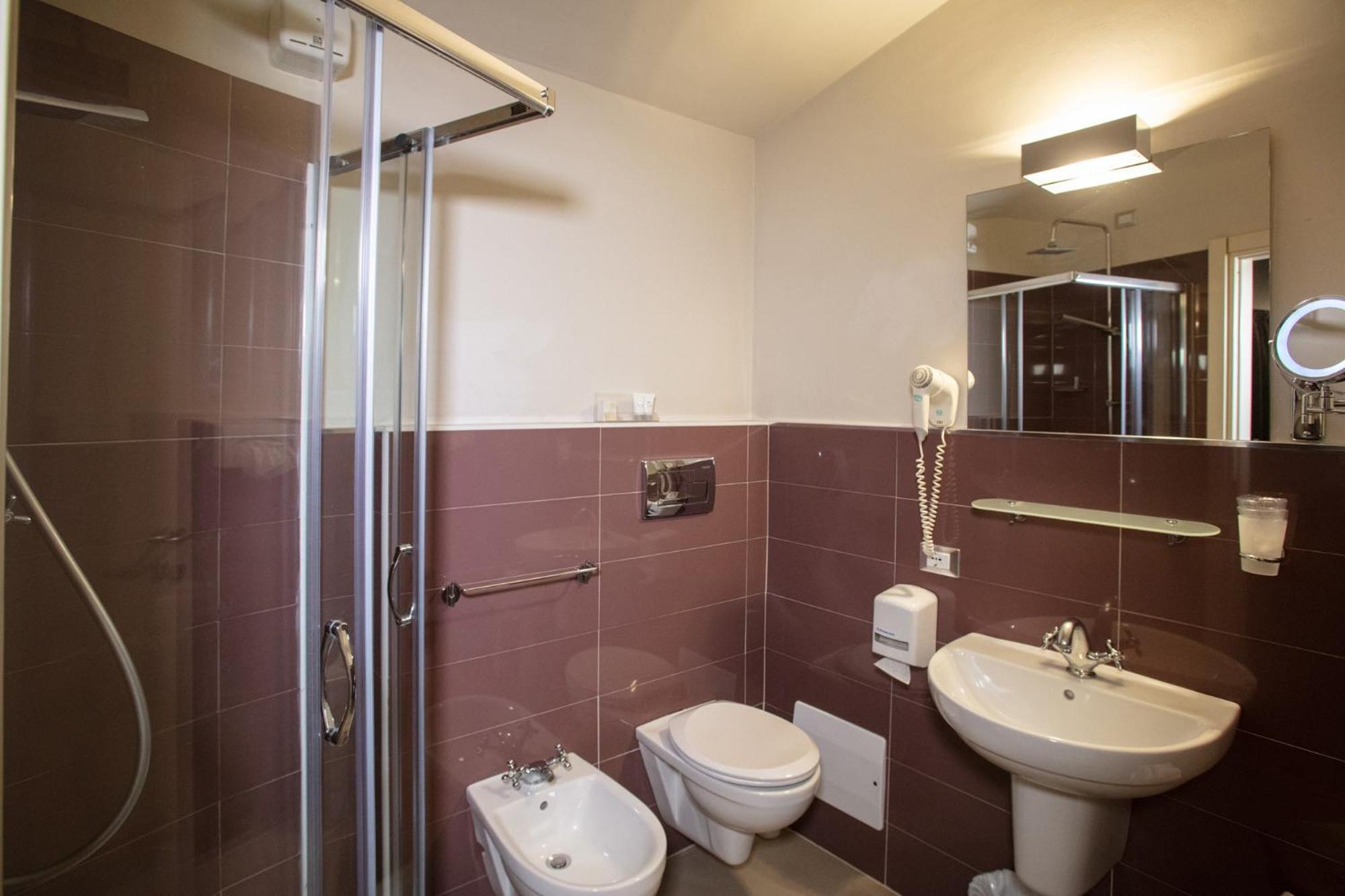 Classic Double or Twin Room - Photo 2