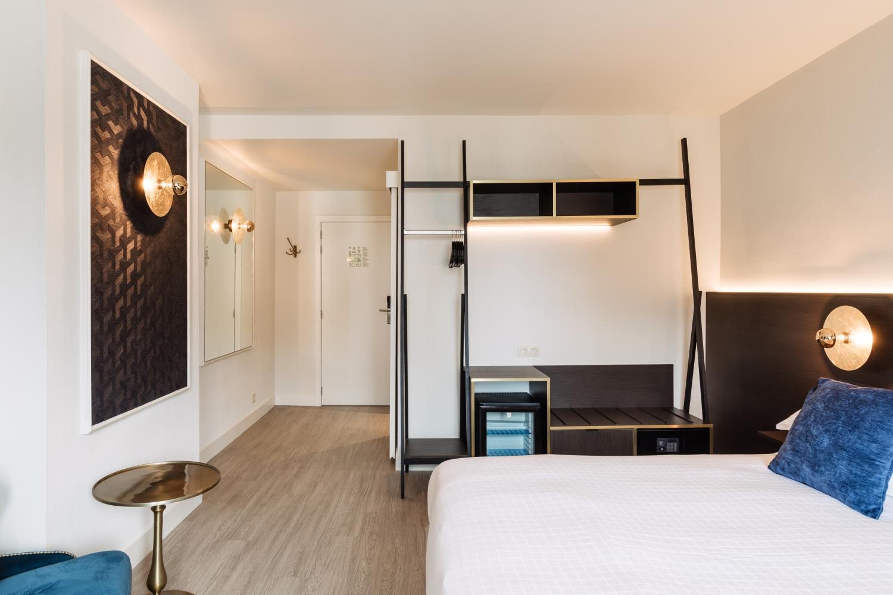 Superior Room - Photo 11
