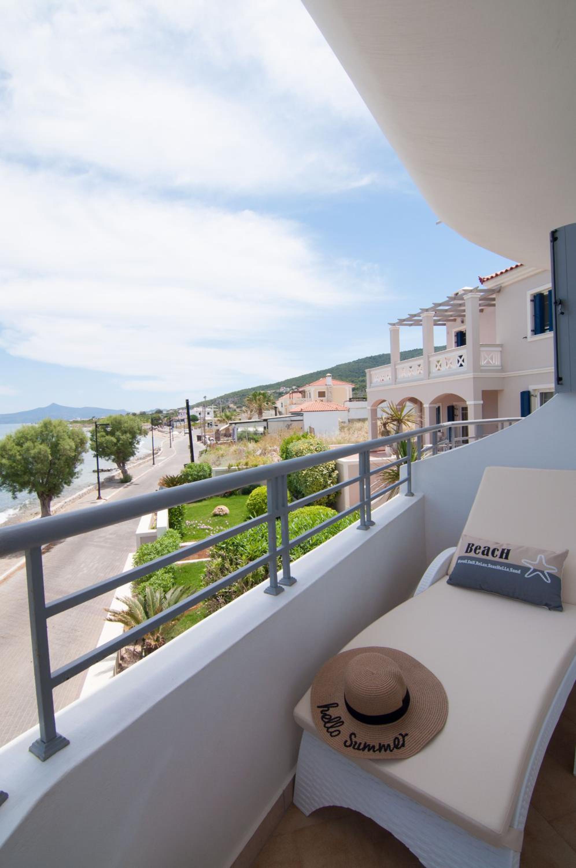Premium Twin Room with Sea View - Photo 5