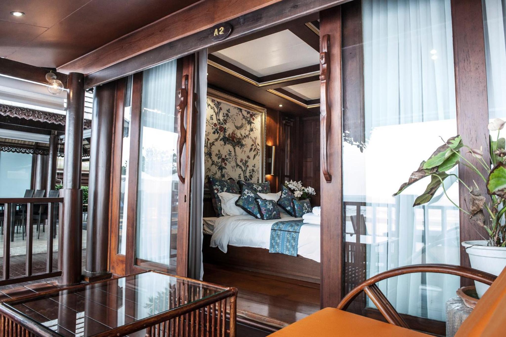 Three-Bedroom Villa - Photo 1