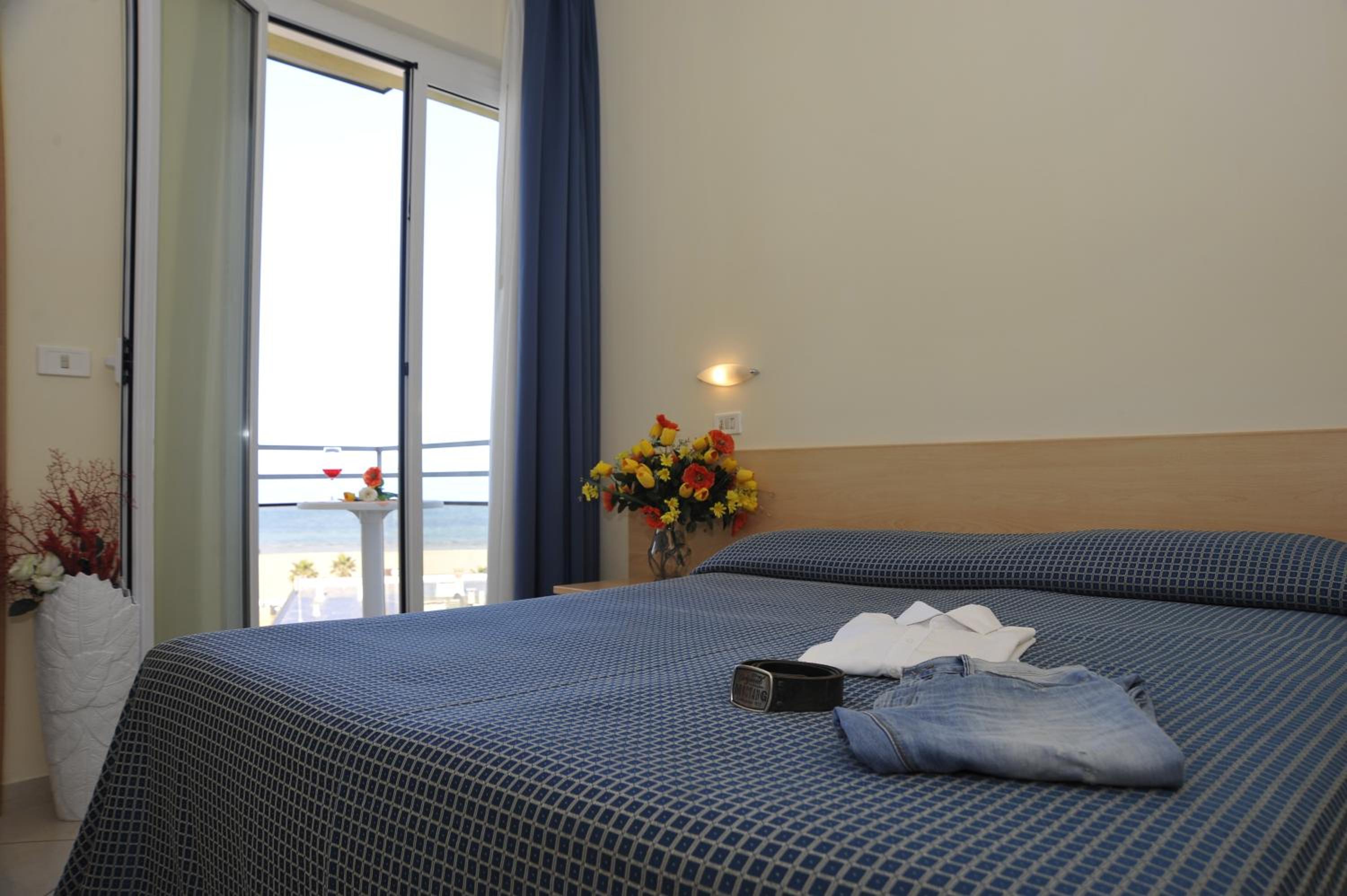 Double Room - Photo 3