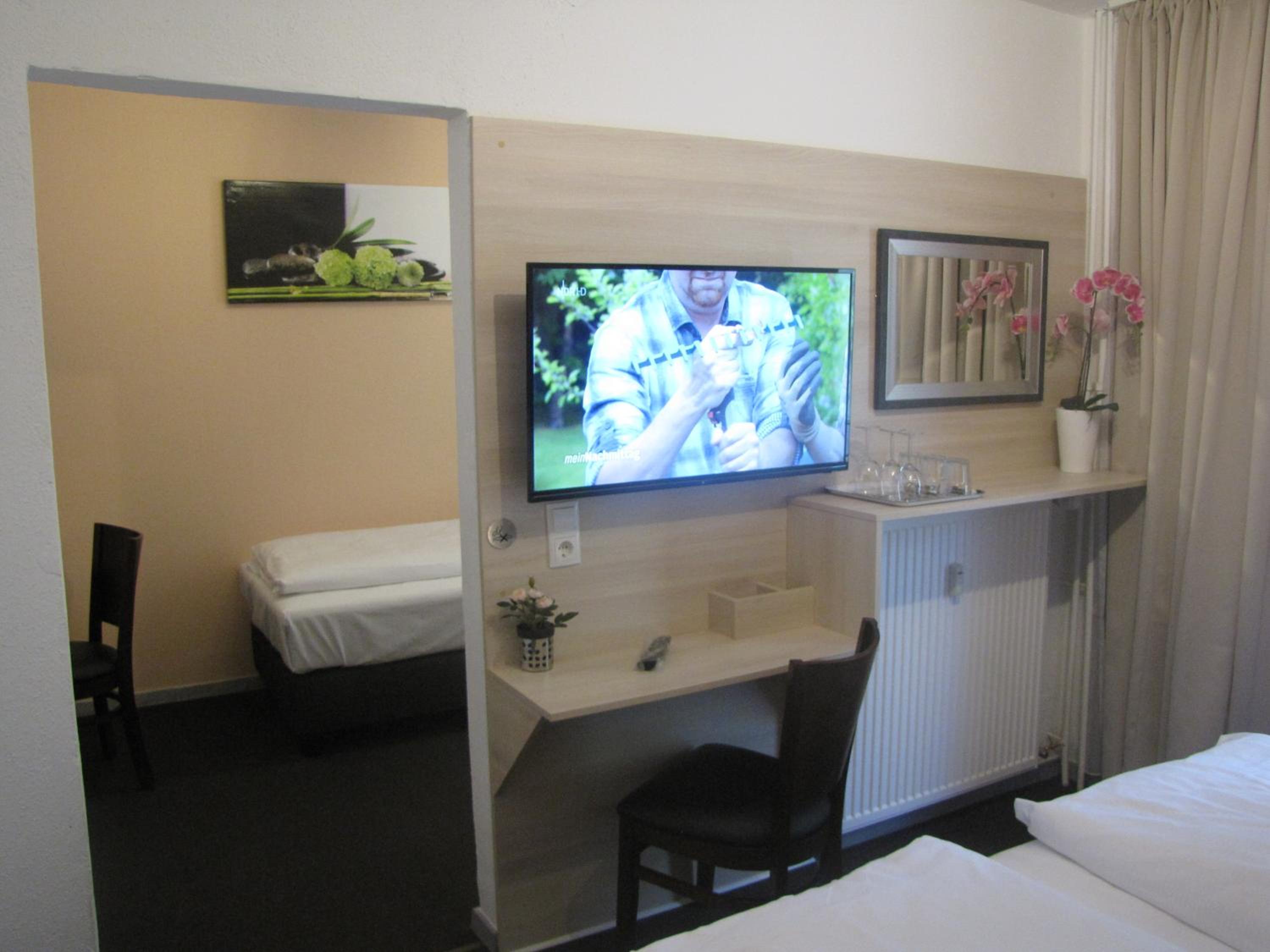 Triple Room with Private Bathroom
