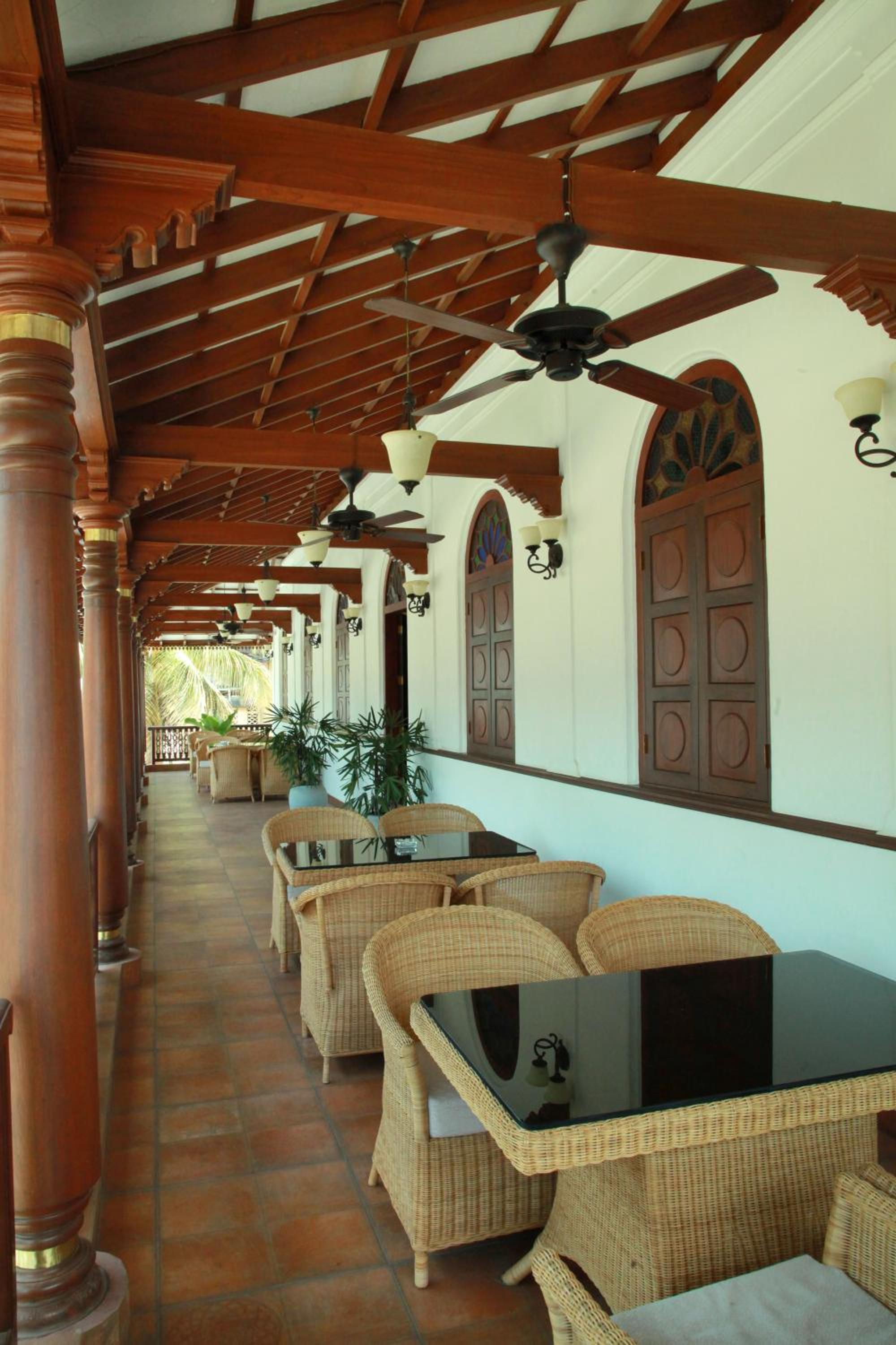 Suite - Photo 11