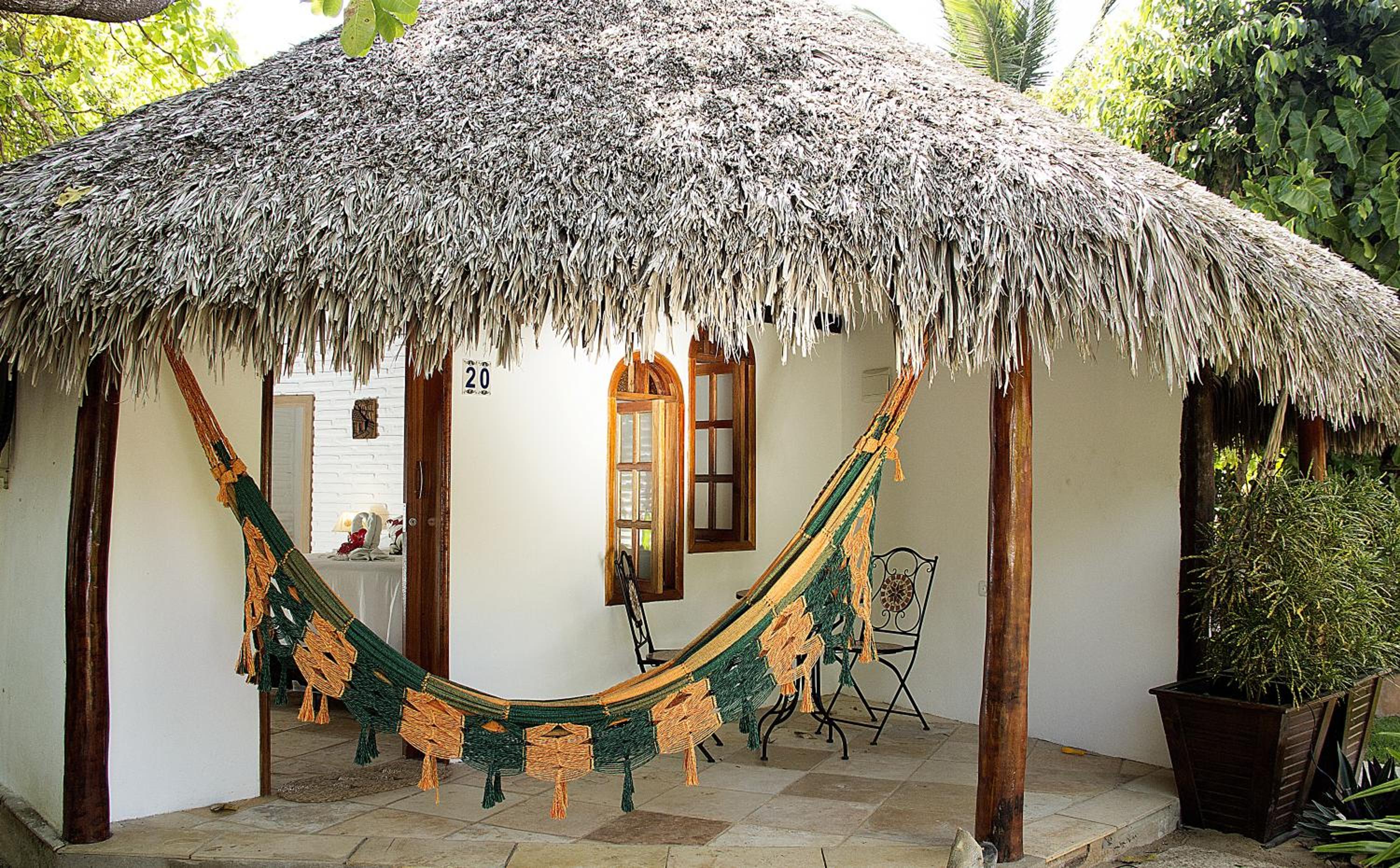 Bungalow With Garden View photo 2