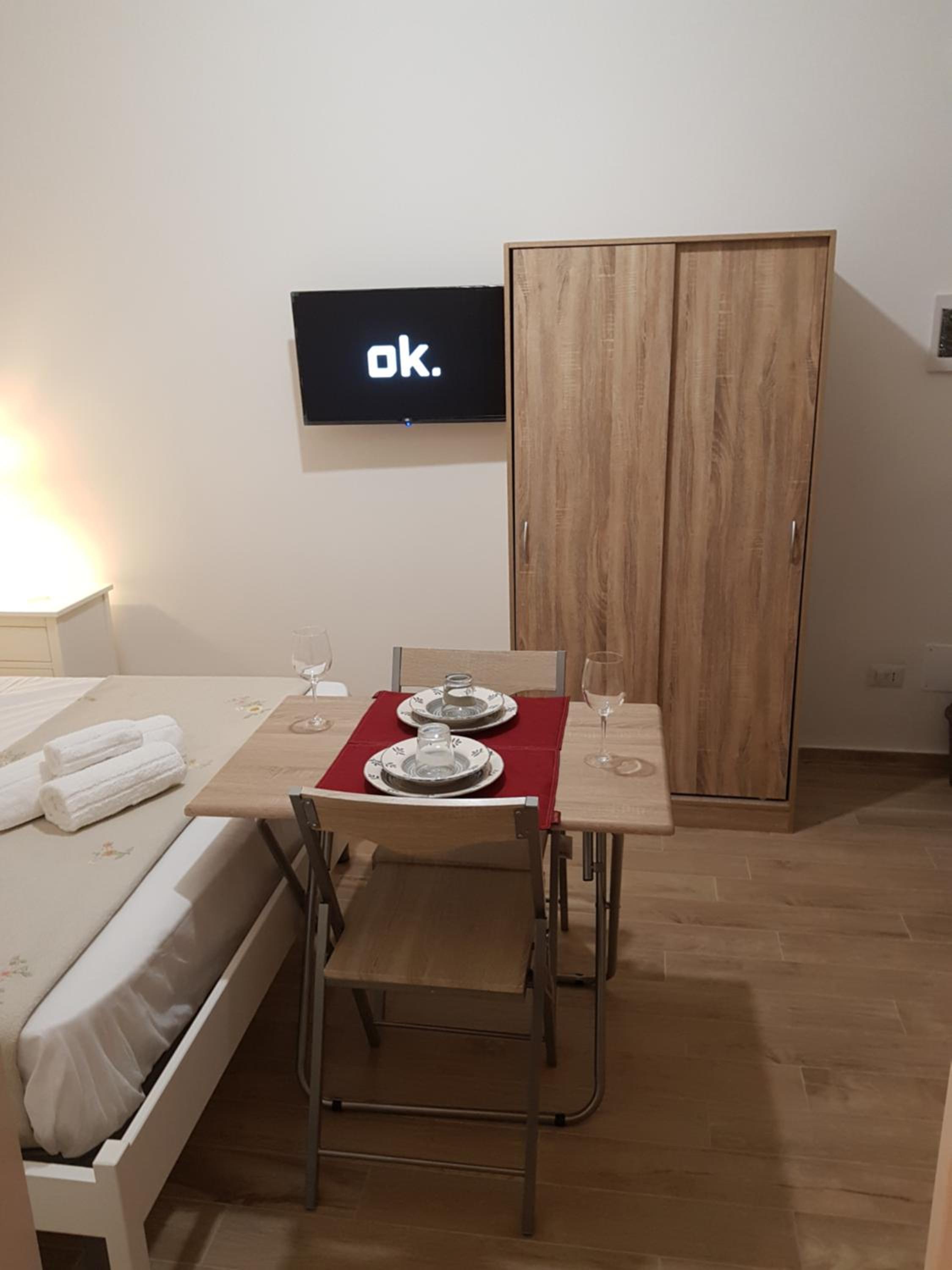 Studio Apartment - Photo 5