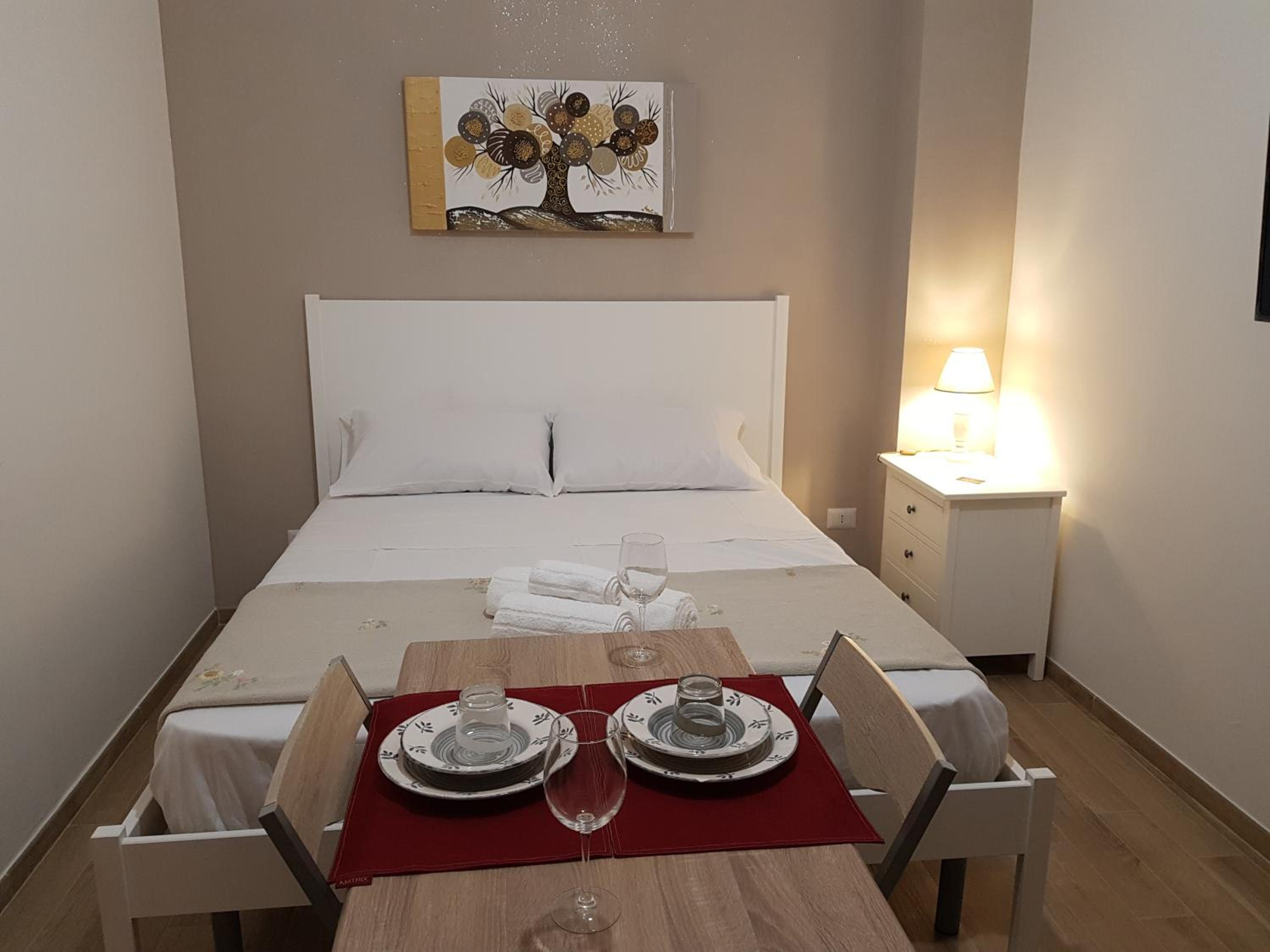 Studio Apartment - Photo 9