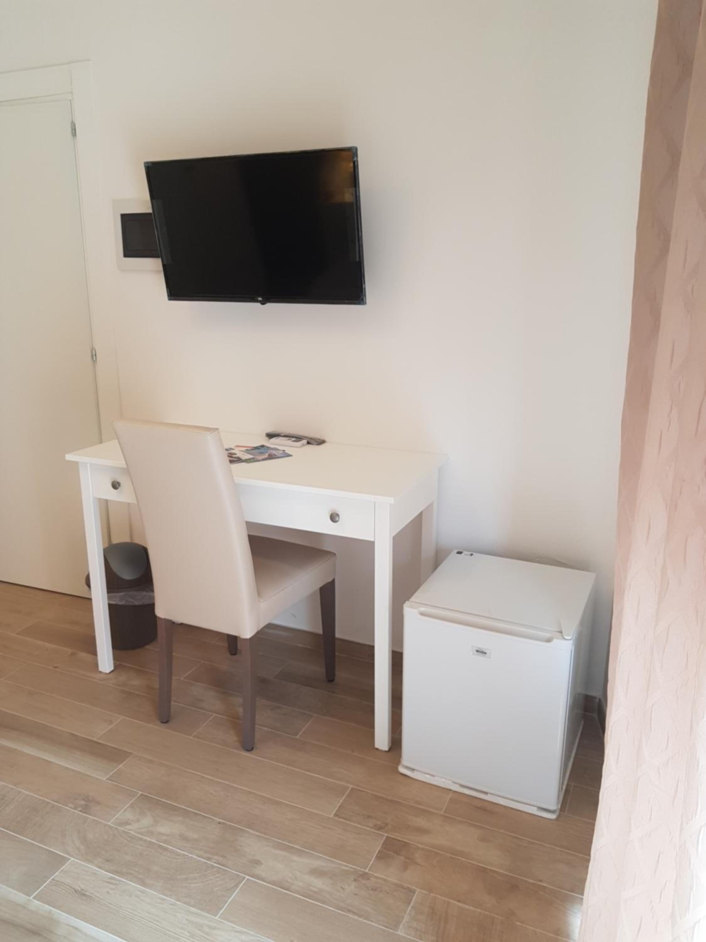 Studio Apartment - Photo 11