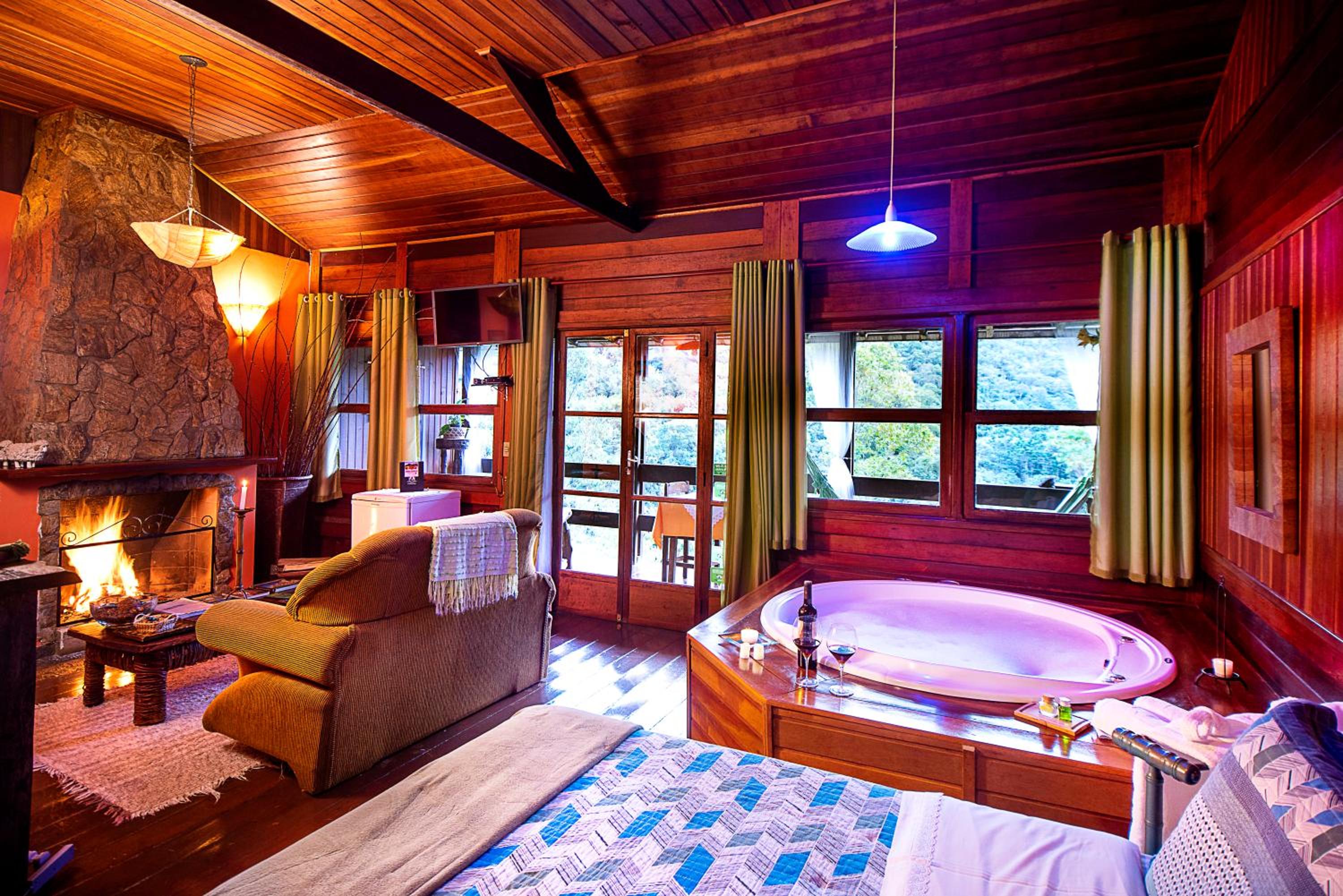 King Suite with Spa Bath photo 1