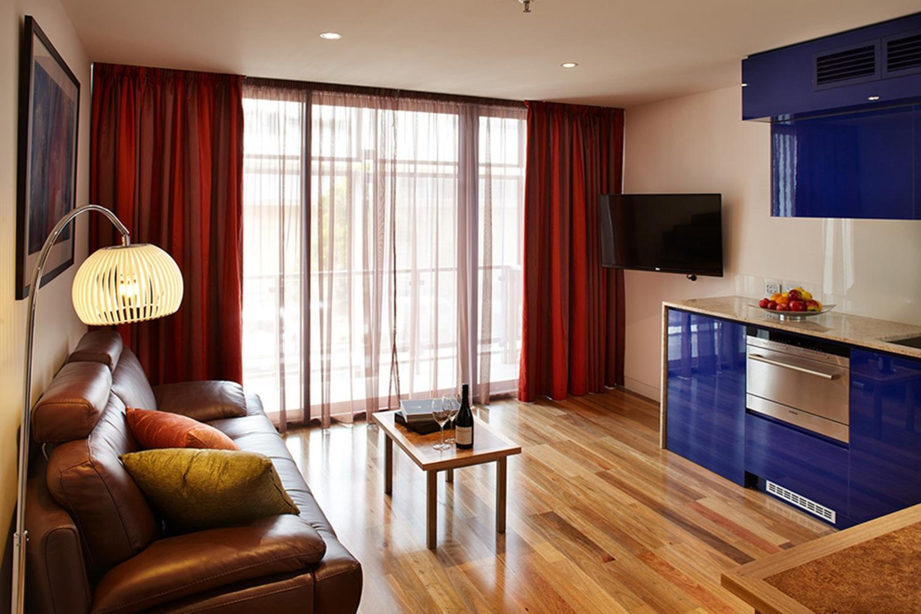 Premium One-Bedroom Apartment thumbnail 5
