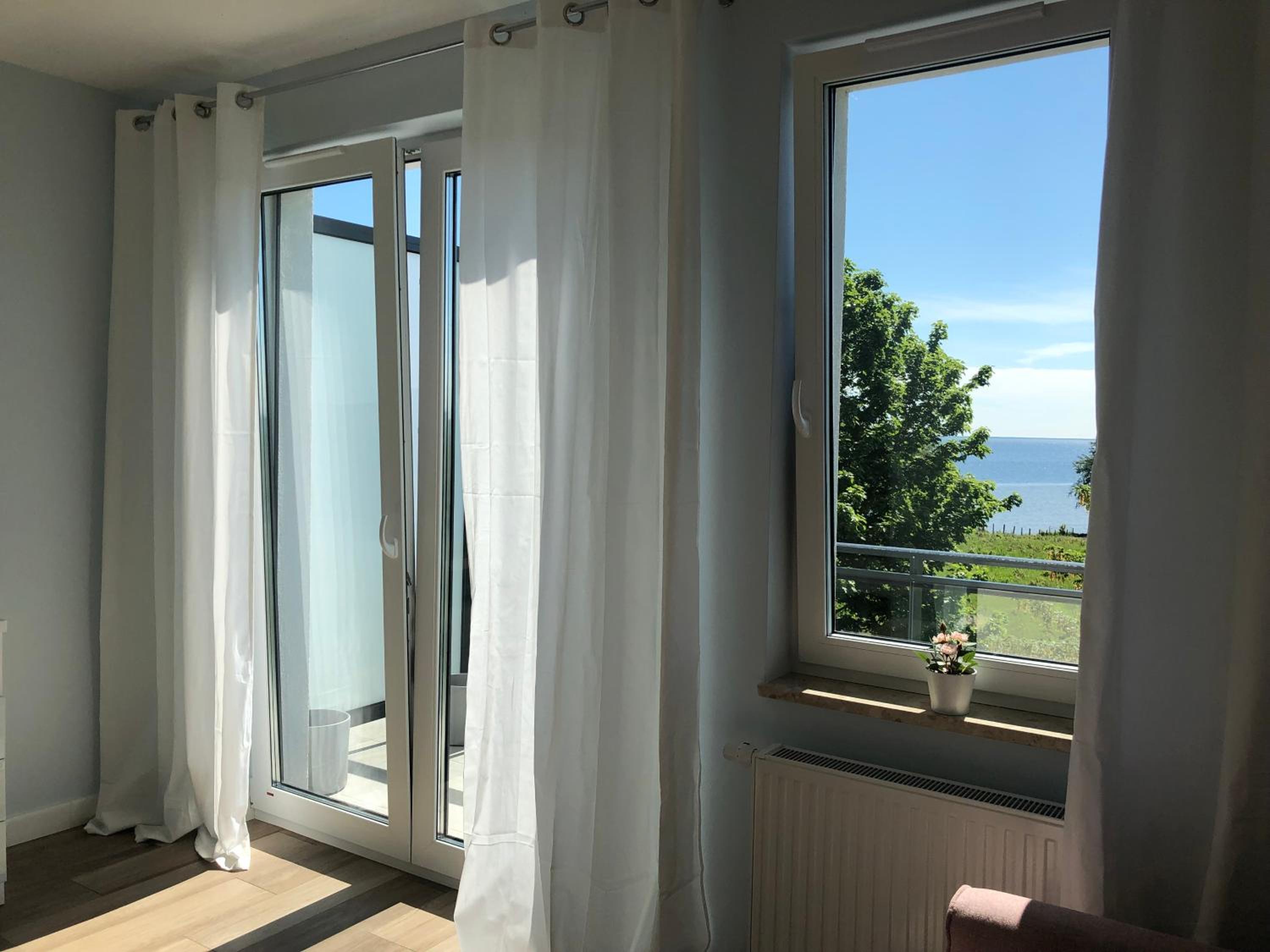 Studio Apartment with Sea View photo 1
