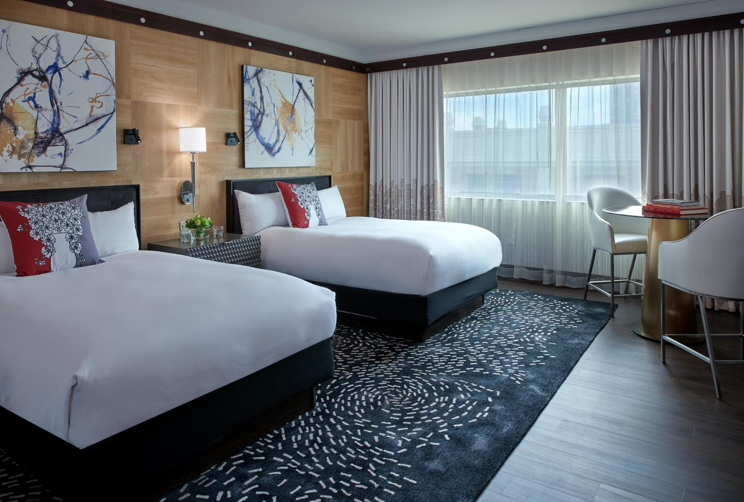 Luxury Room with Two Double Beds - Photo 2