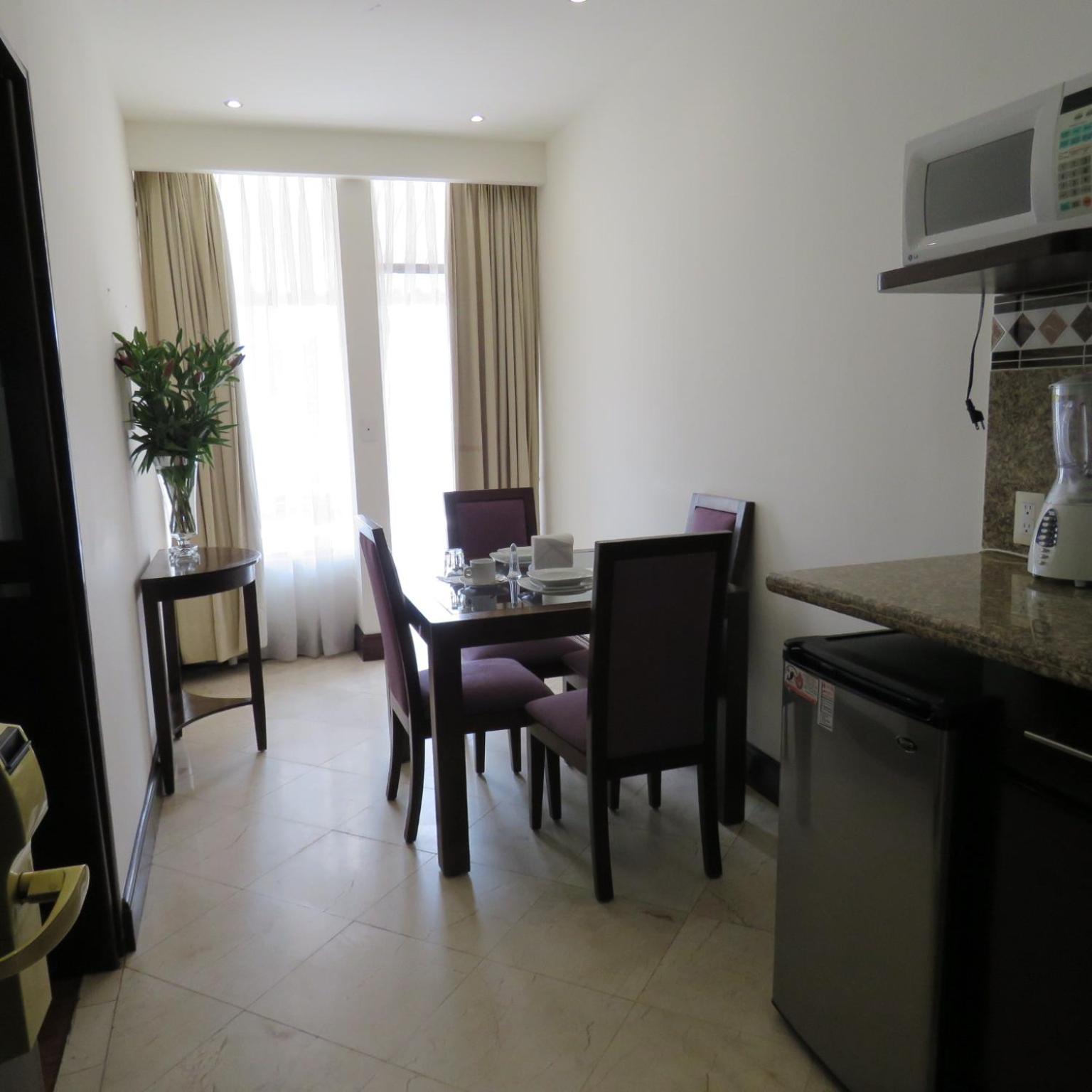 One-Bedroom Apartment - Photo 8
