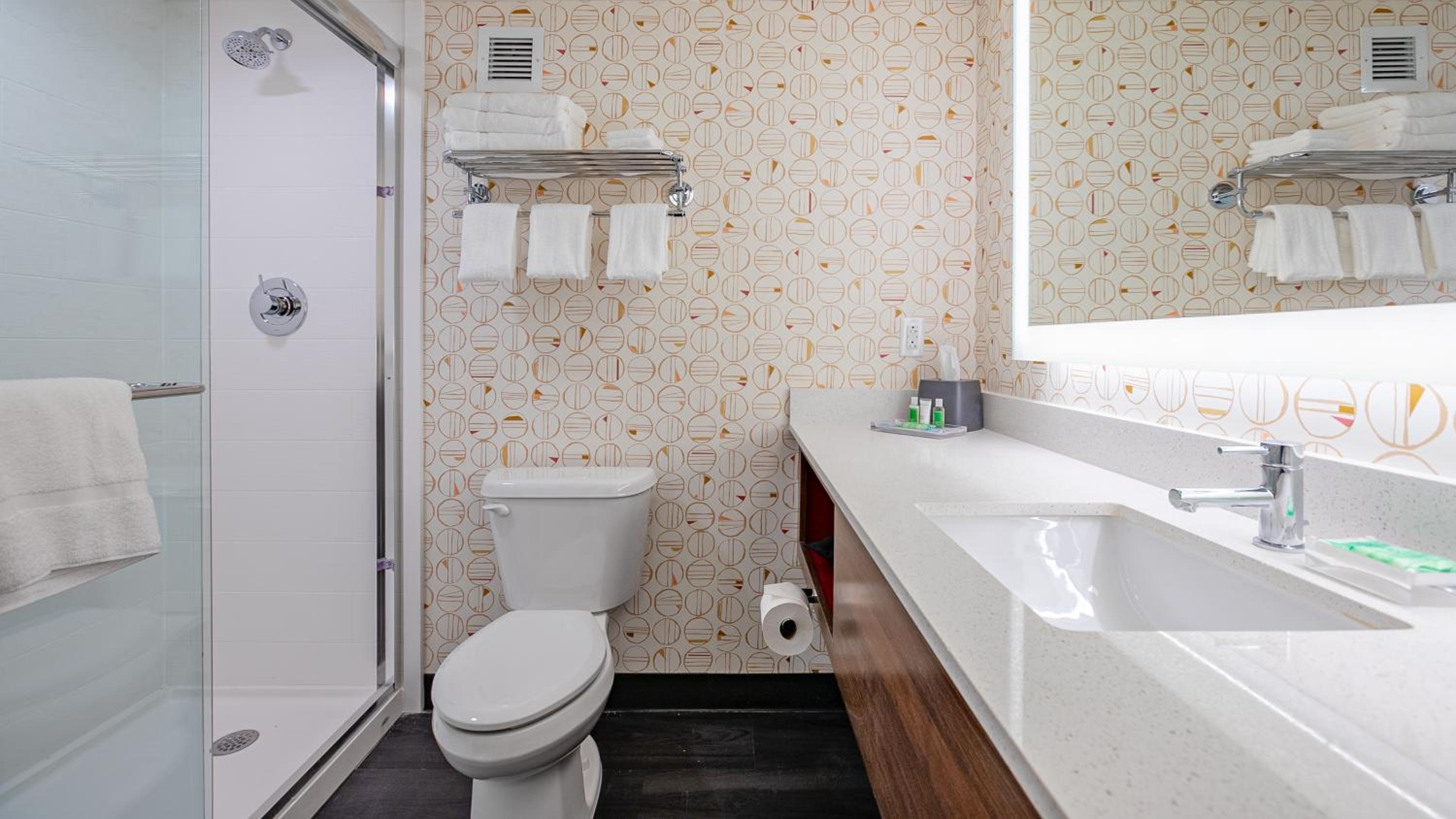 Standard King Room - Photo 2